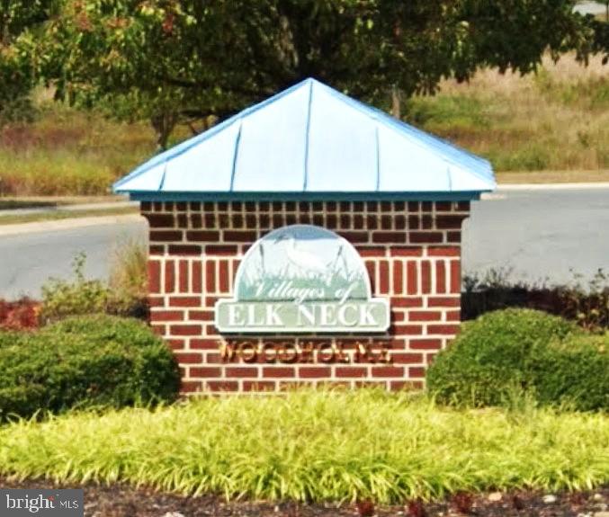 VILLAGES OF ELK NECK WOODHOLME - Land