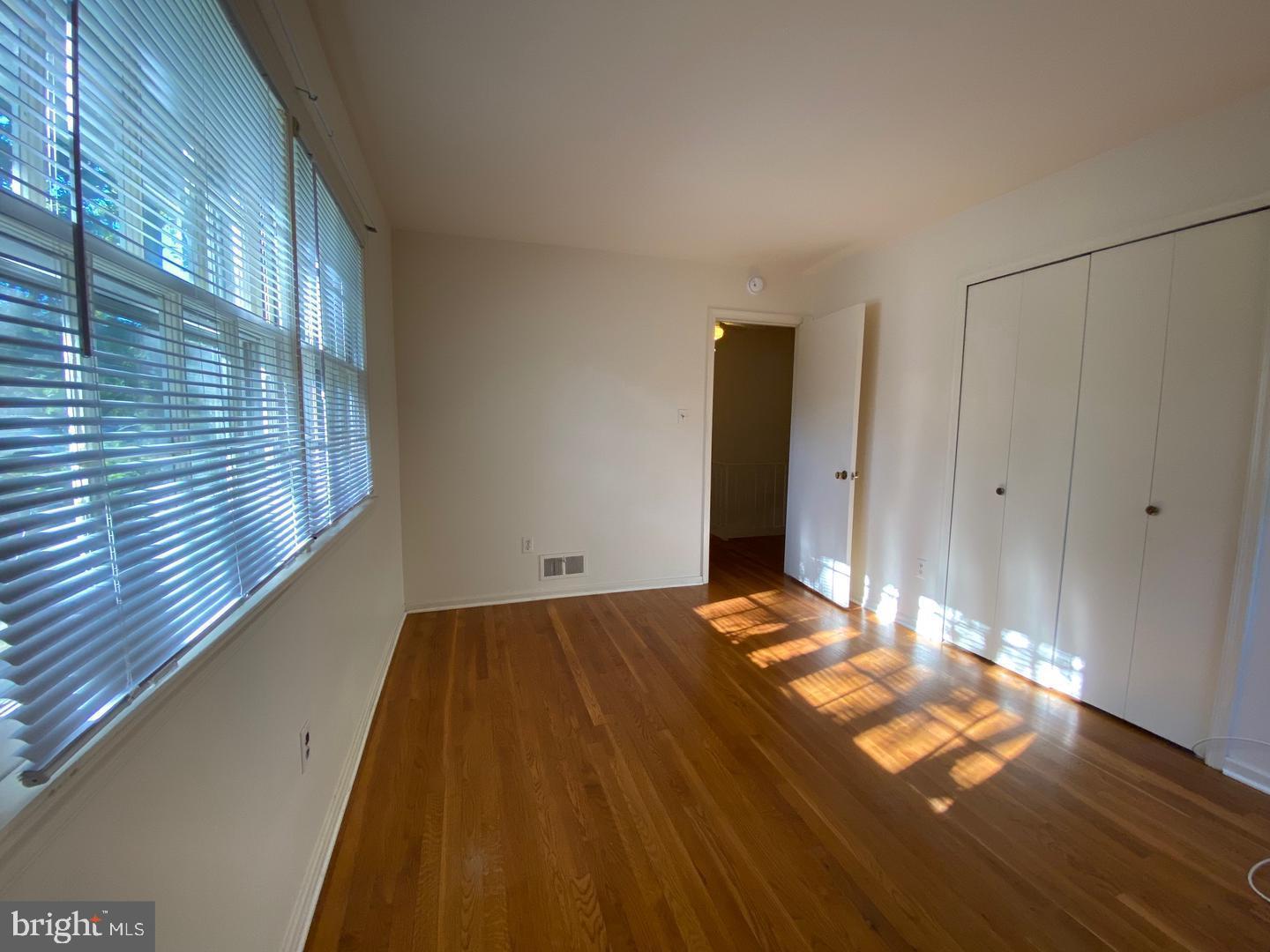 WEST SPRINGFIELD - Residential Lease