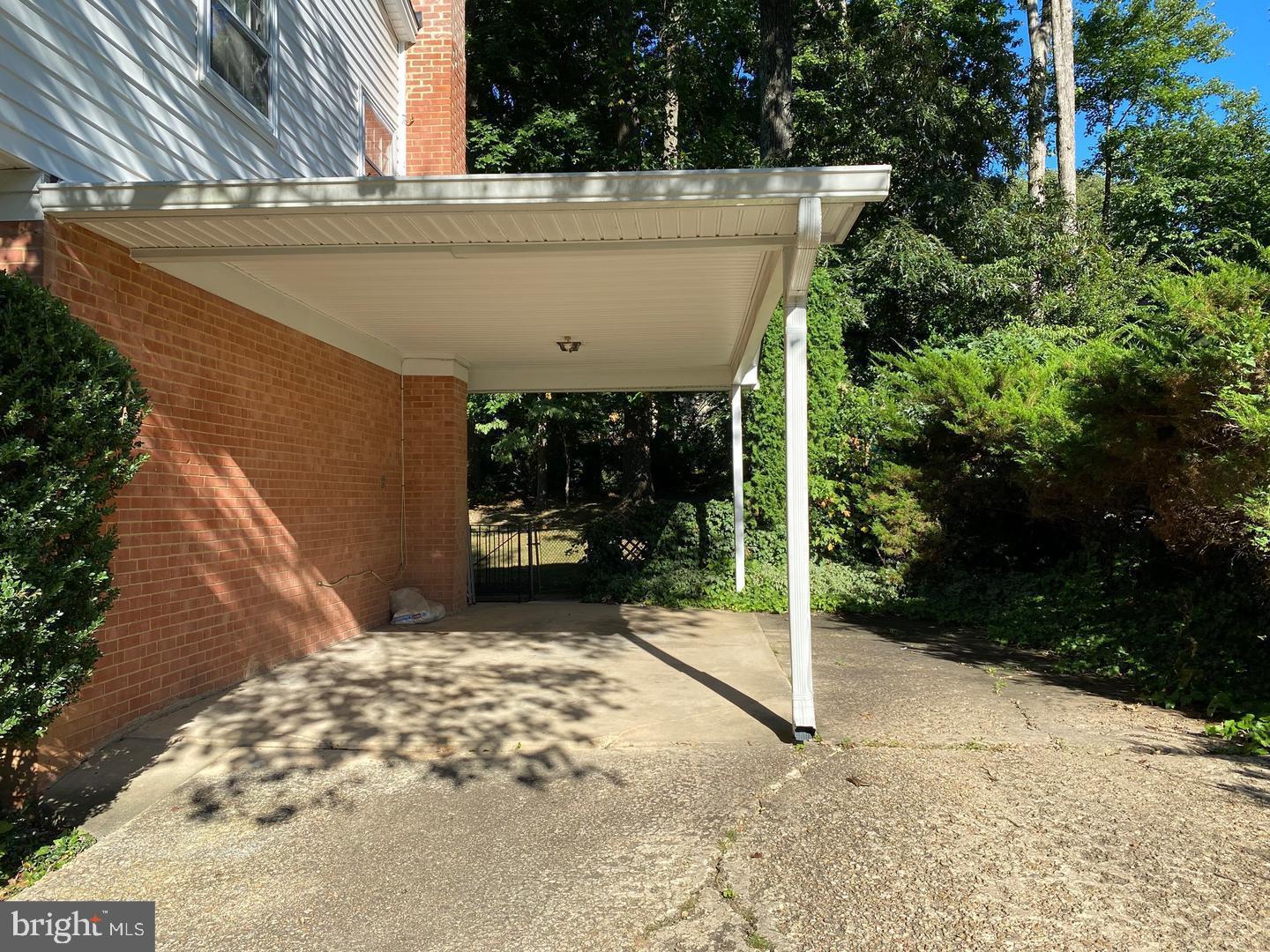 WEST SPRINGFIELD - Residential Lease