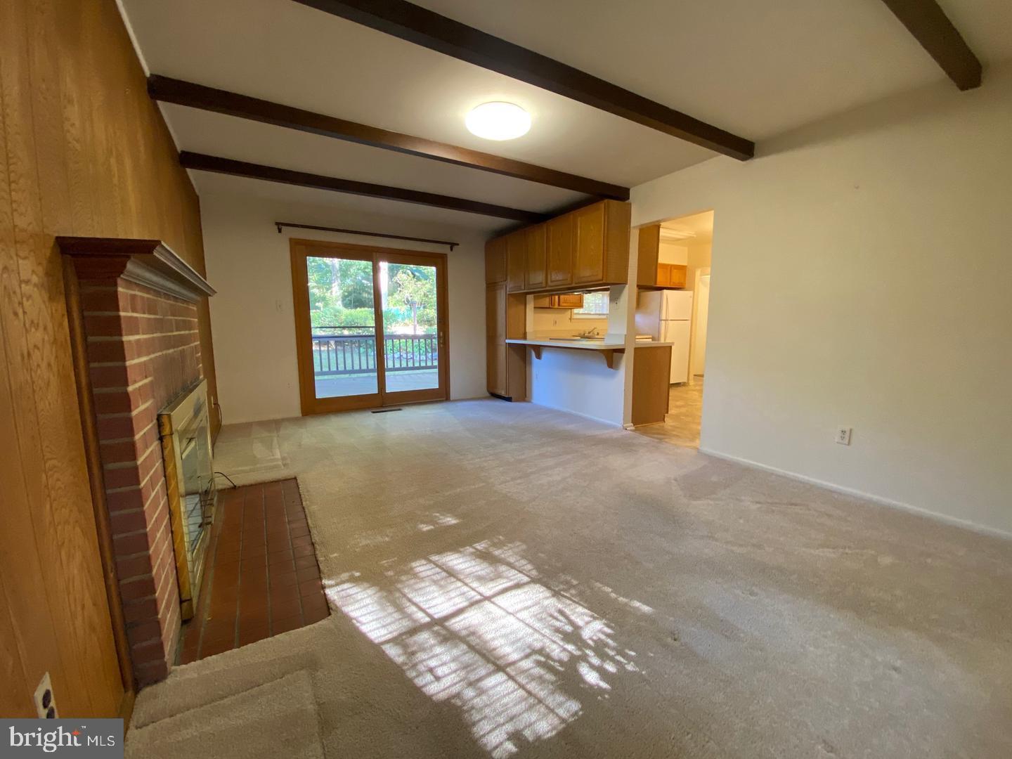 WEST SPRINGFIELD - Residential Lease