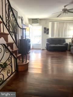 PHILADELPHIA (SOUTH) - Residential