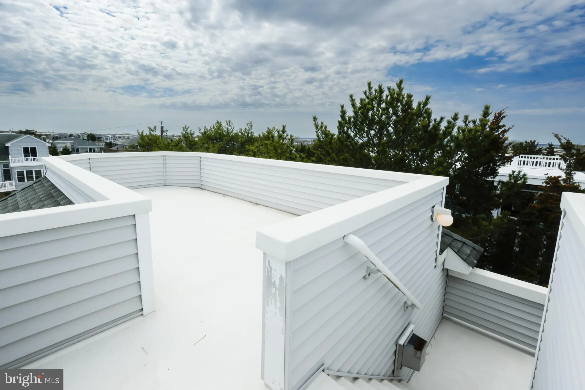 Barnegat Light, New Jersey 08006, United States, 4 Bedrooms Bedrooms, ,4 BathroomsBathrooms,Residential,Contingent,109892