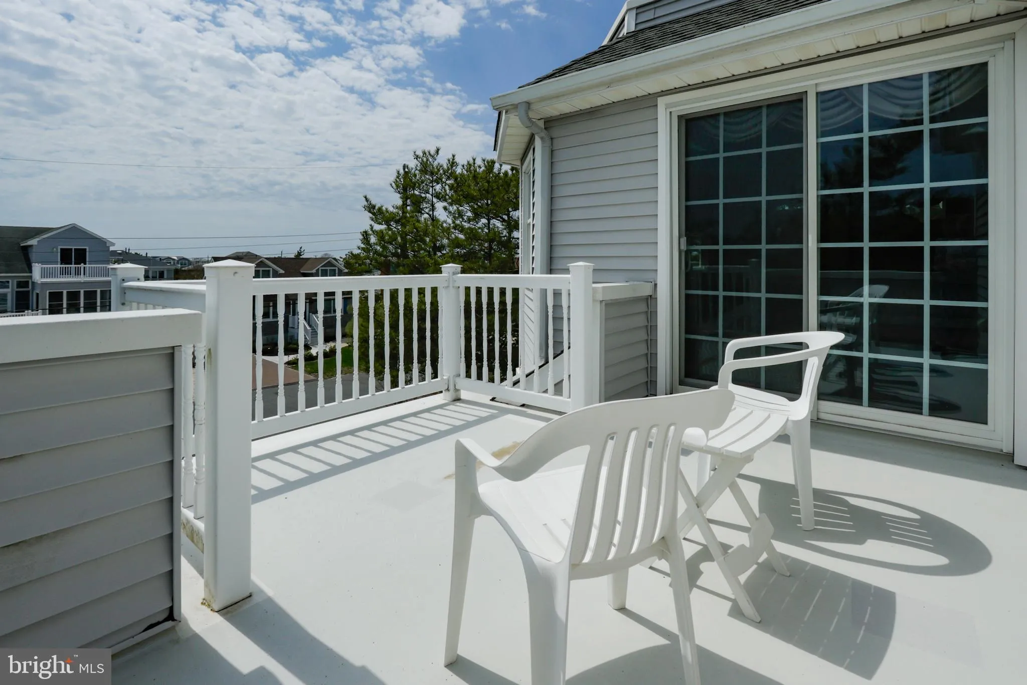 Barnegat Light, New Jersey 08006, United States, 4 Bedrooms Bedrooms, ,4 BathroomsBathrooms,Residential,Contingent,109892