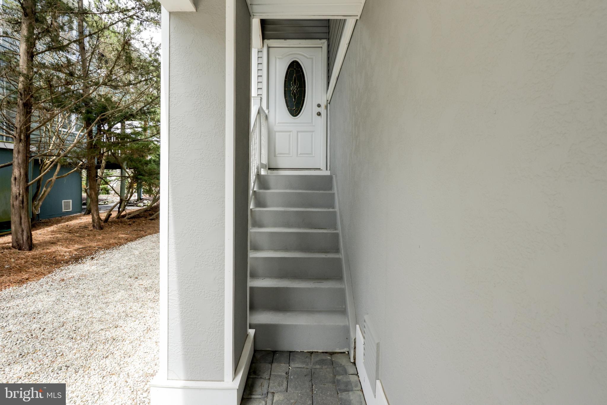 12 E 25 STREET