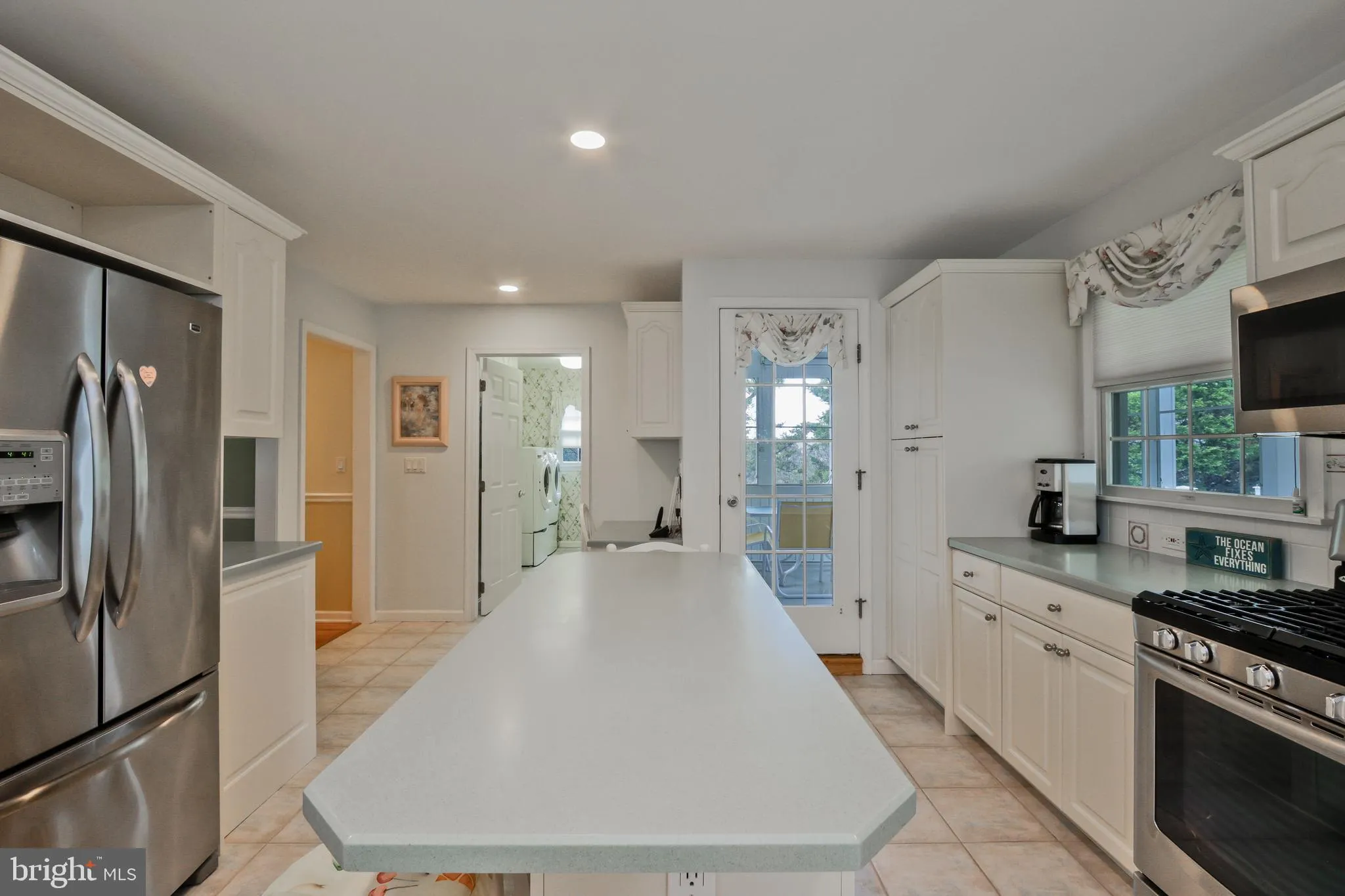 Barnegat Light, New Jersey 08006, United States, 4 Bedrooms Bedrooms, ,4 BathroomsBathrooms,Residential,Contingent,109892