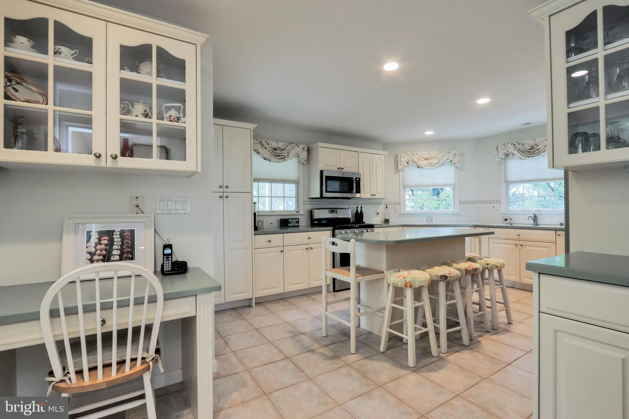 Barnegat Light, New Jersey 08006, United States, 4 Bedrooms Bedrooms, ,4 BathroomsBathrooms,Residential,Contingent,109892