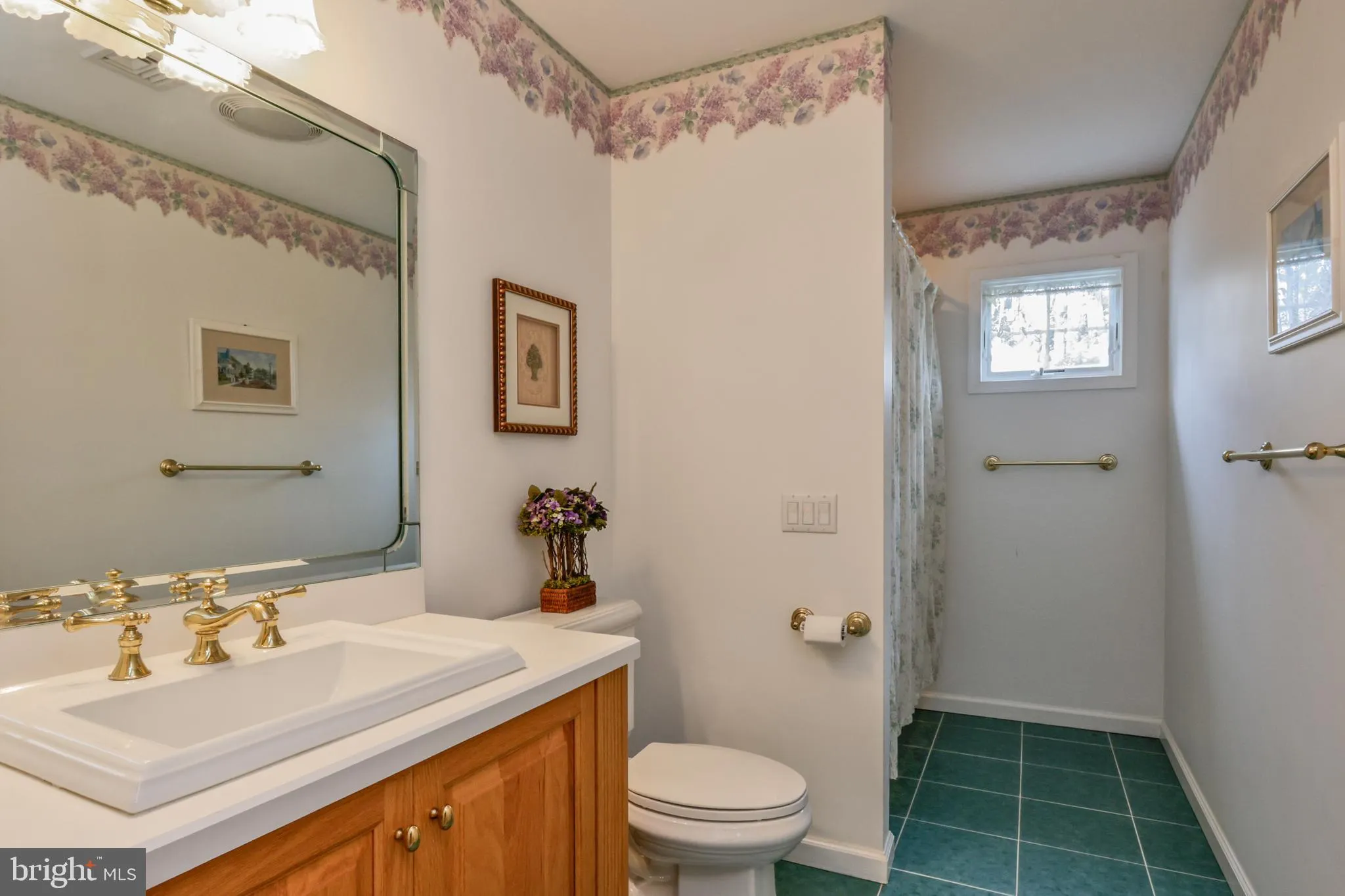 Barnegat Light, New Jersey 08006, United States, 4 Bedrooms Bedrooms, ,4 BathroomsBathrooms,Residential,Contingent,109892