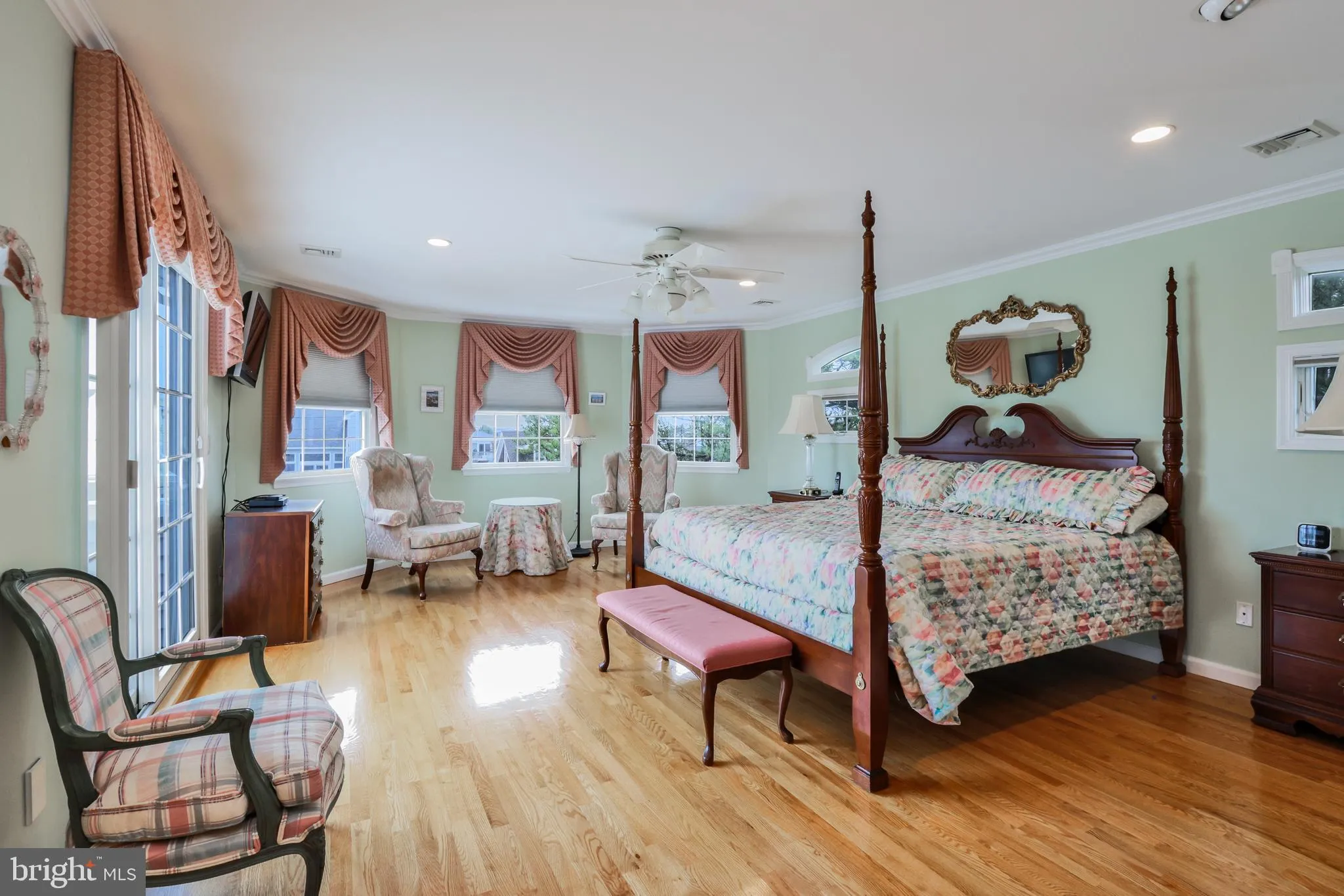 Barnegat Light, New Jersey 08006, United States, 4 Bedrooms Bedrooms, ,4 BathroomsBathrooms,Residential,Contingent,109892