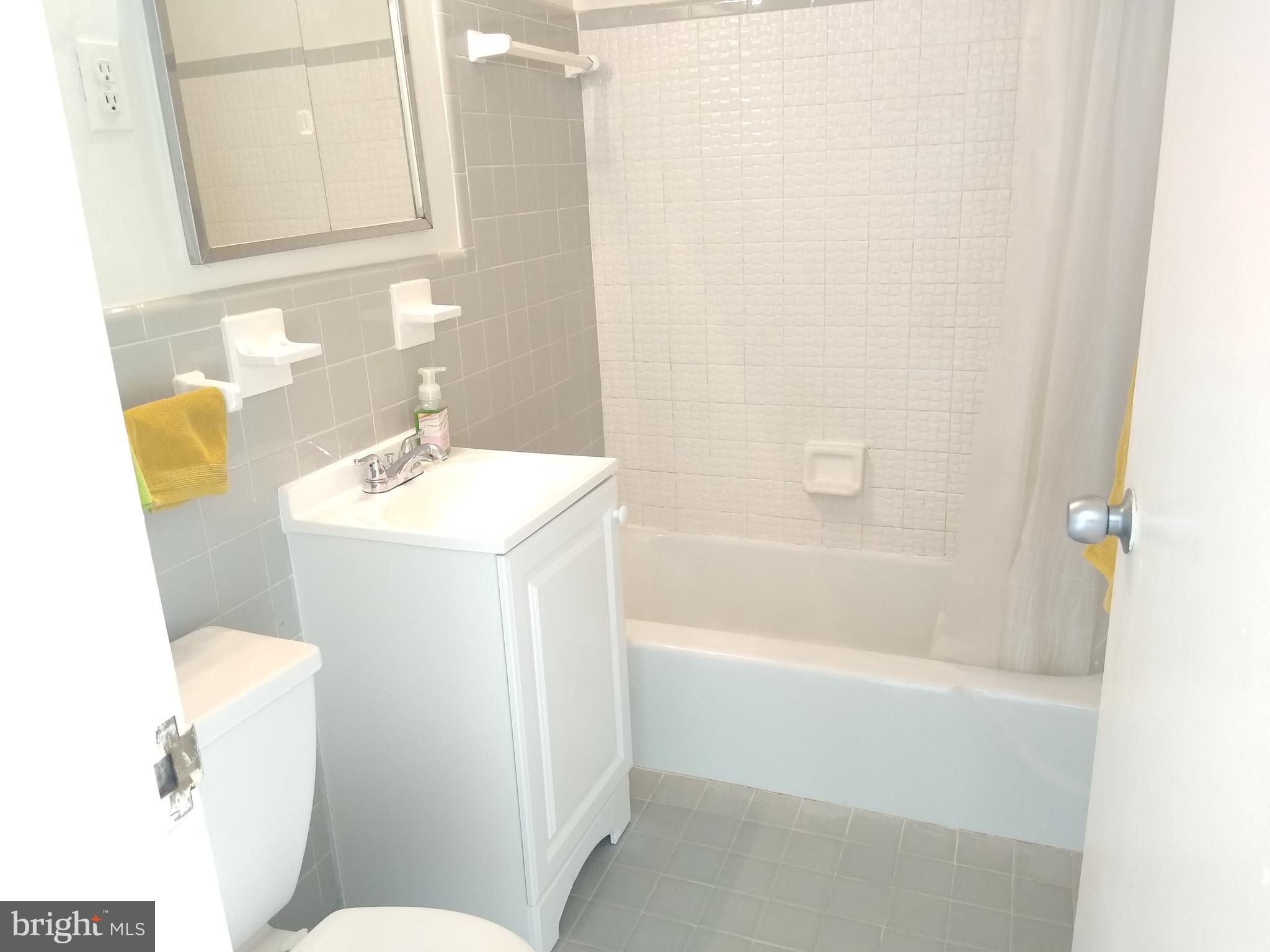 GROSVENOR PARK - Residential Lease