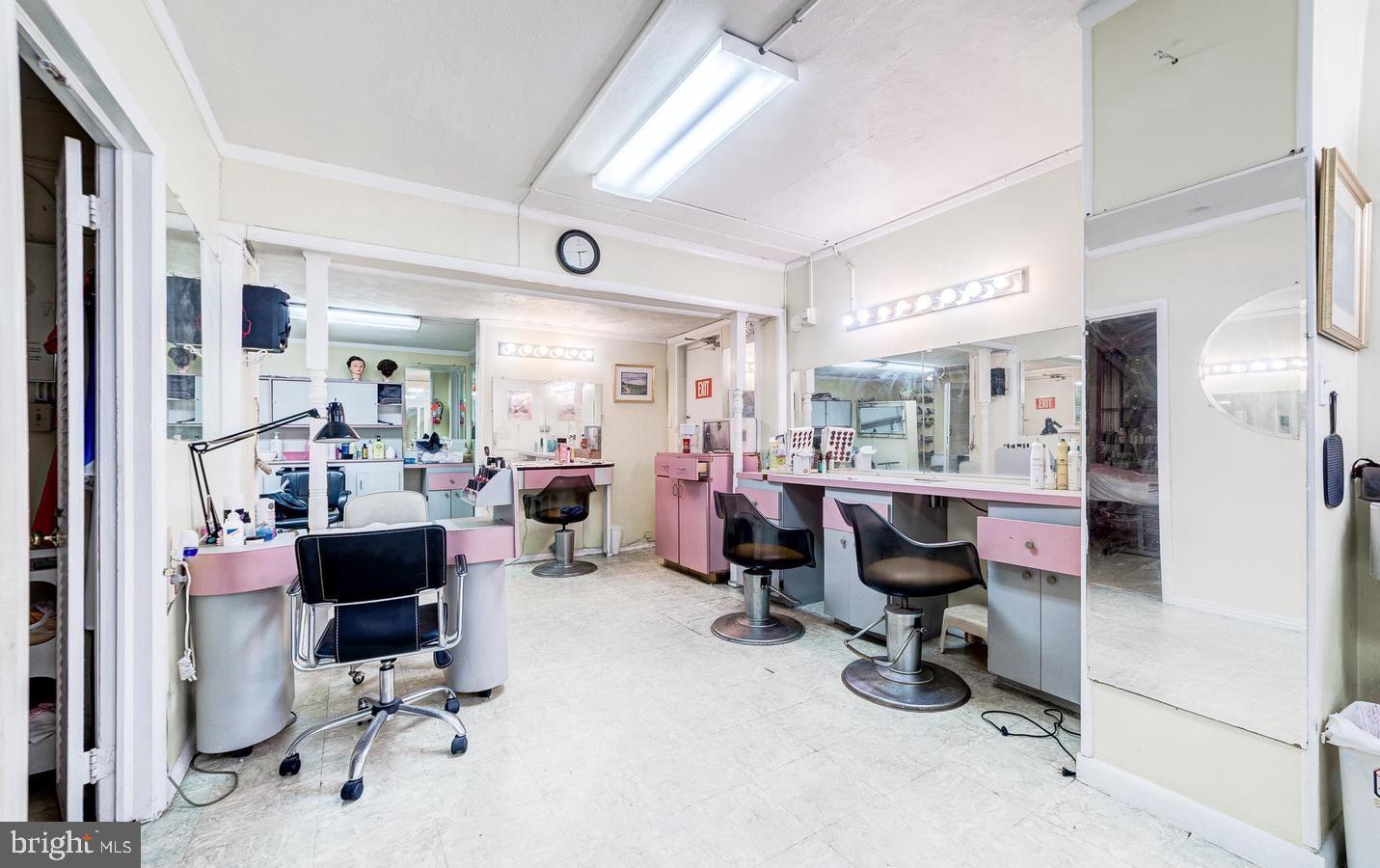 GROSVENOR PARK - Residential Lease