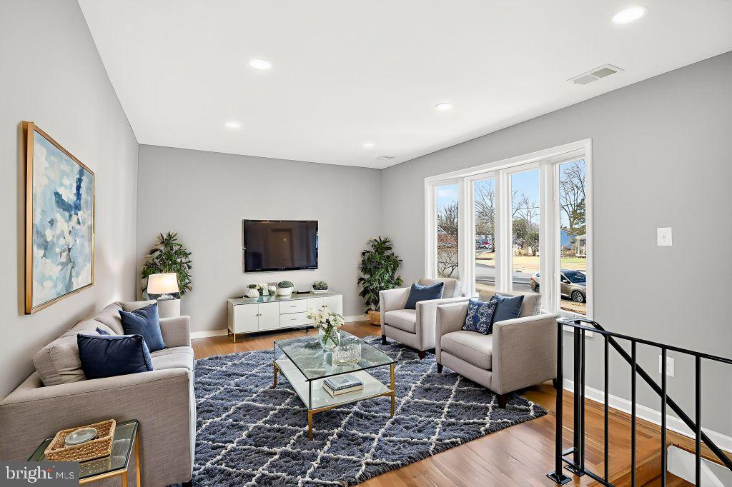 MANASSAS - Residential