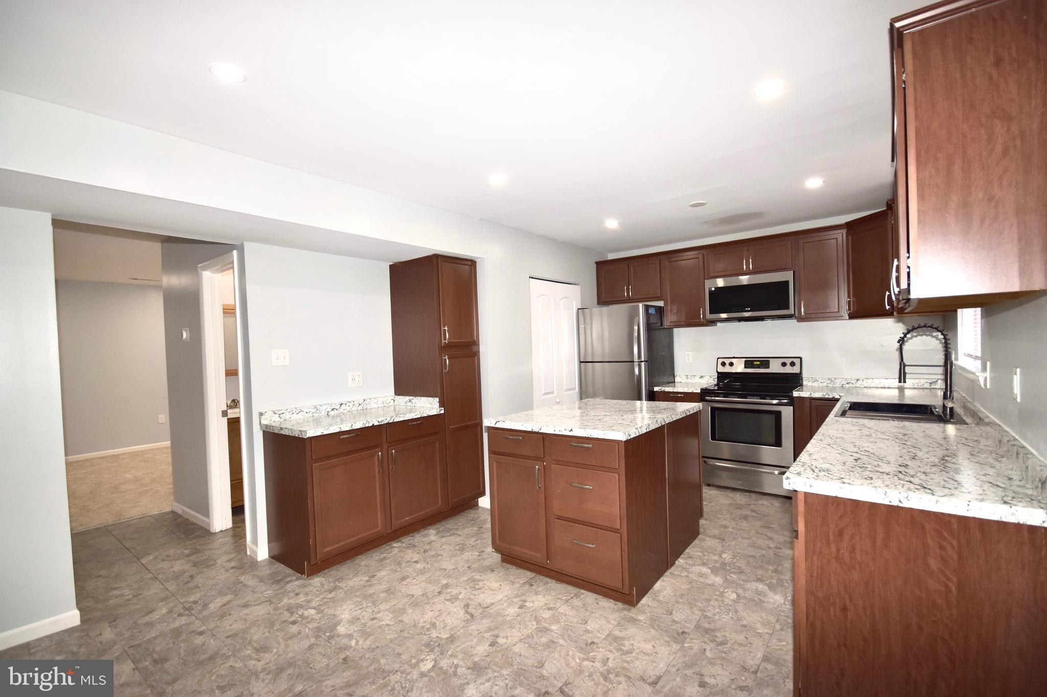 PINEWOOD MEADOWS - Residential