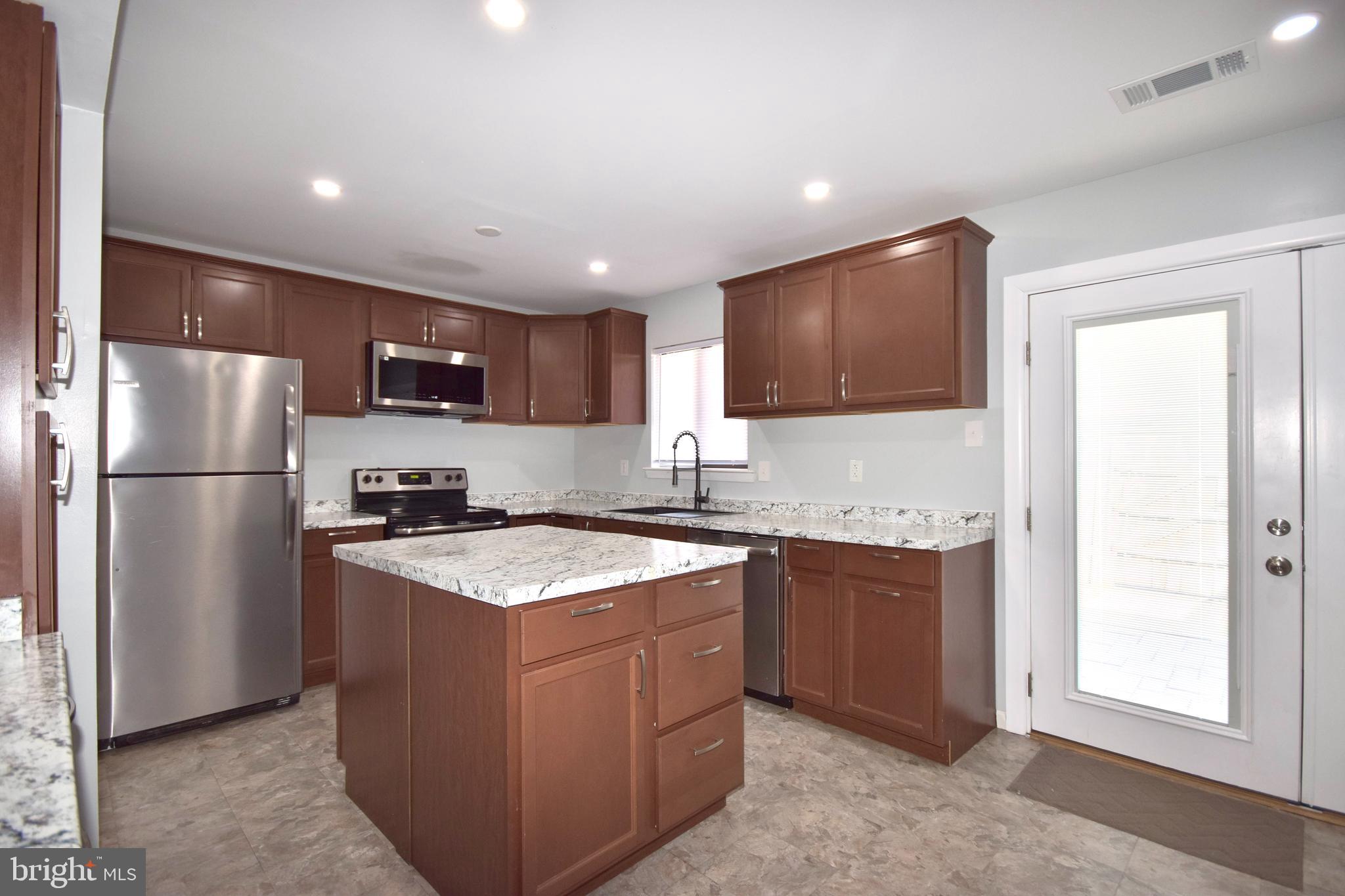 PINEWOOD MEADOWS - Residential