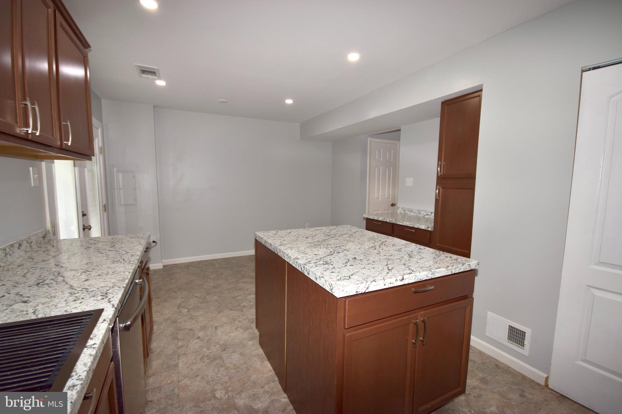 PINEWOOD MEADOWS - Residential