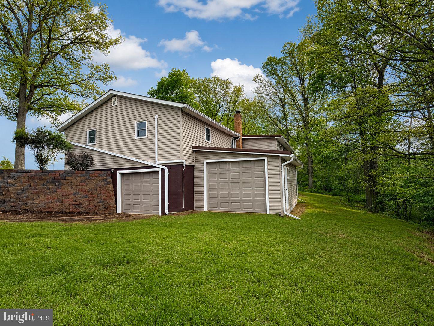 2111 BLACK OAK