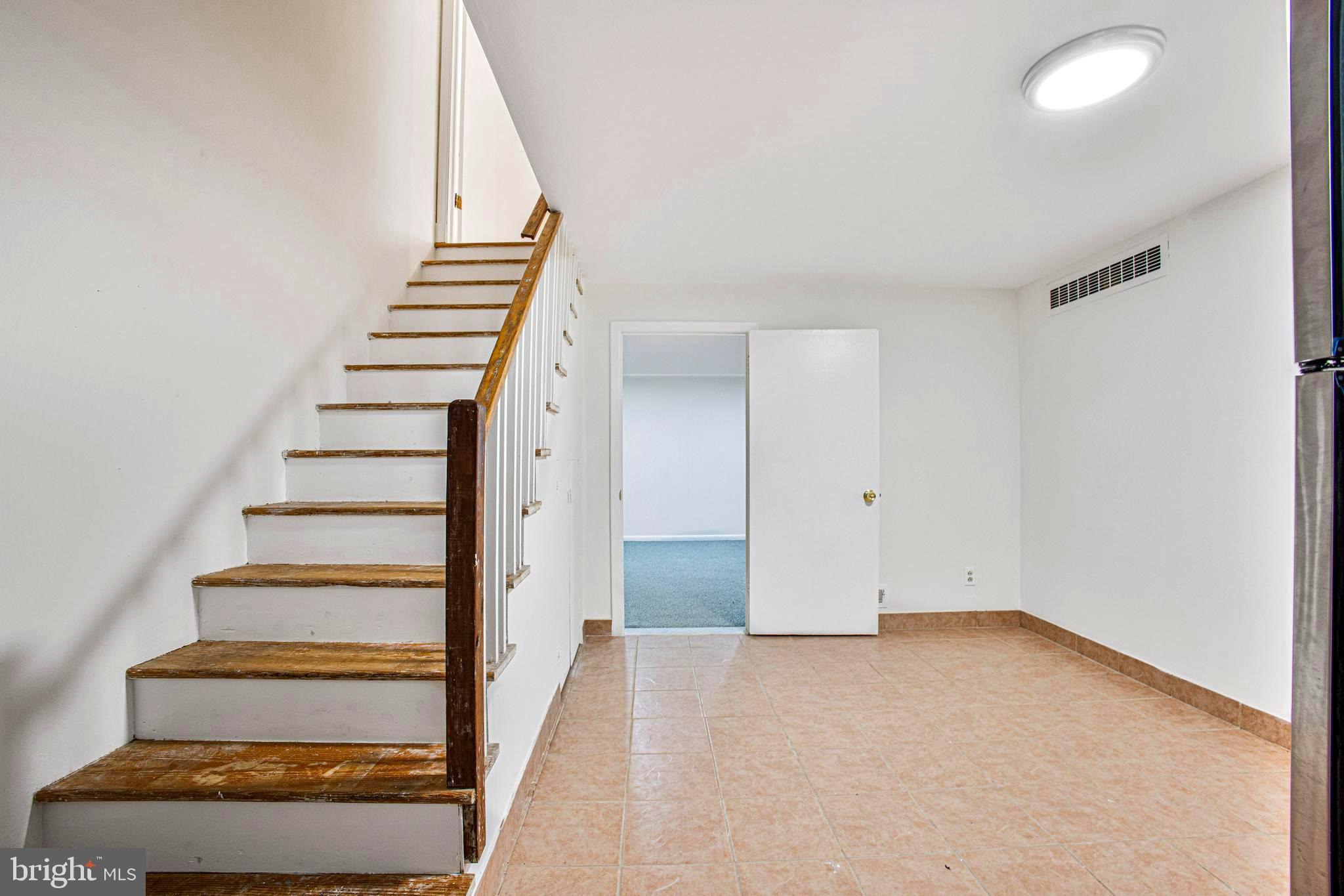 BELTSVILLE HEIGHTS - Residential Lease