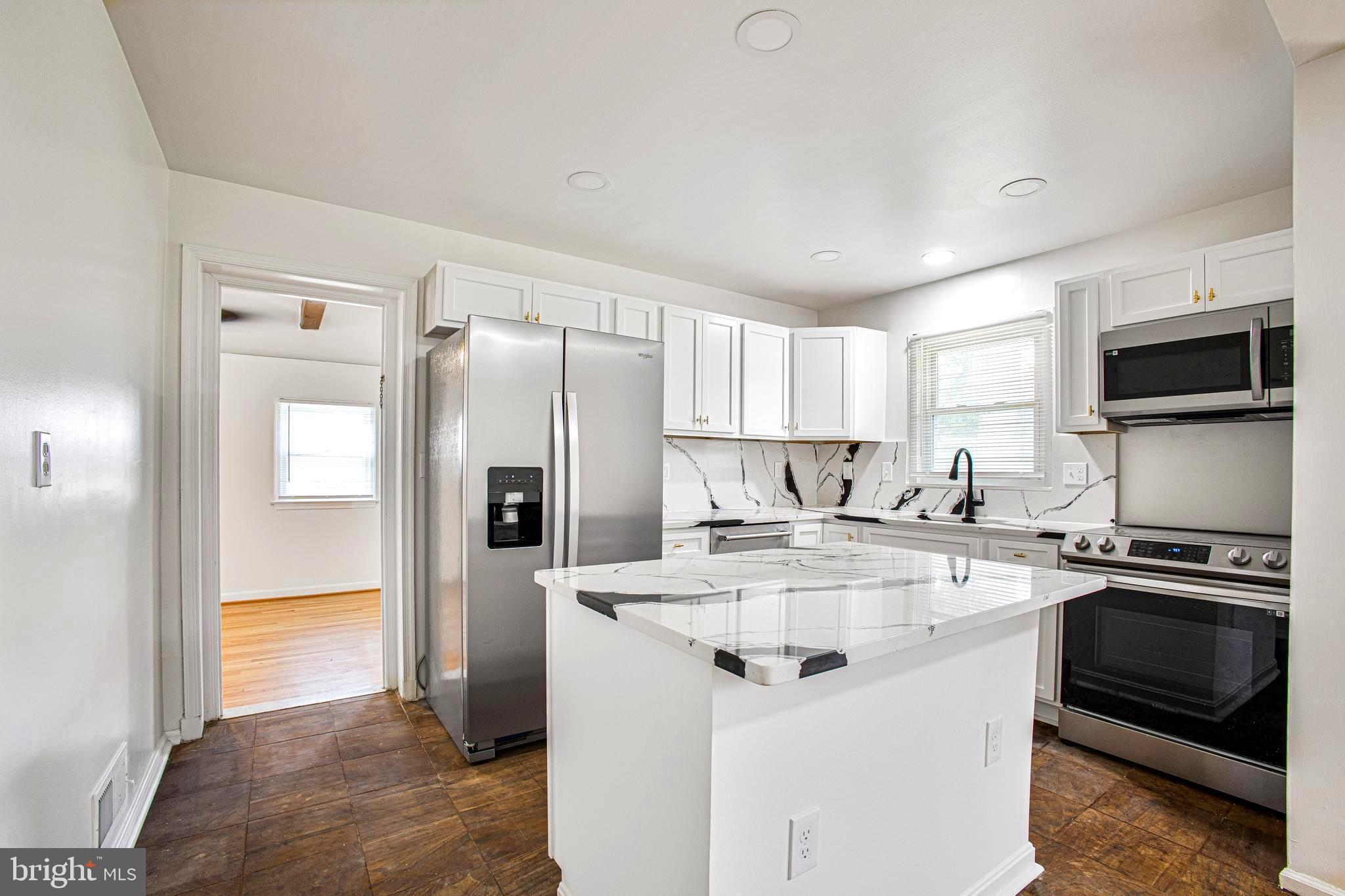 BELTSVILLE HEIGHTS - Residential Lease