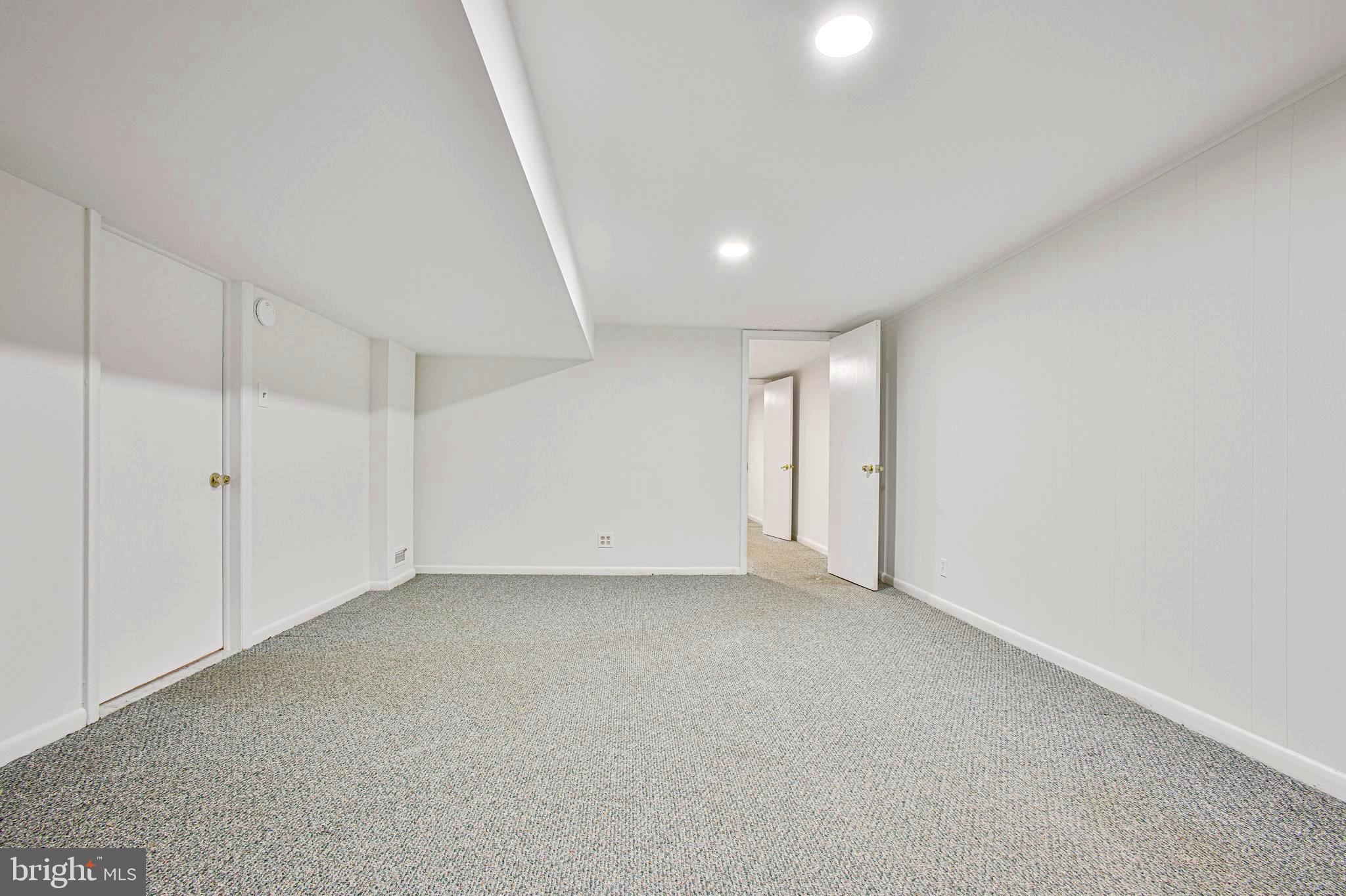 BELTSVILLE HEIGHTS - Residential Lease