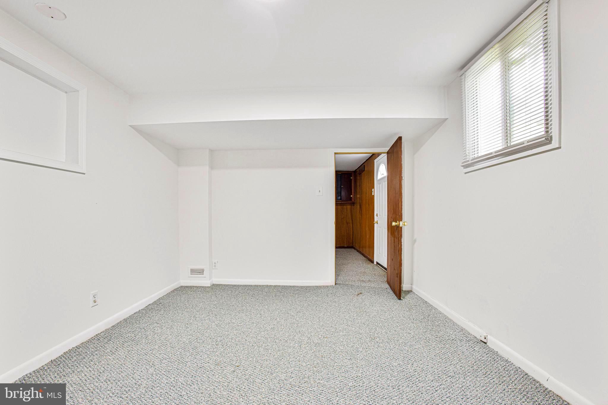 BELTSVILLE HEIGHTS - Residential Lease