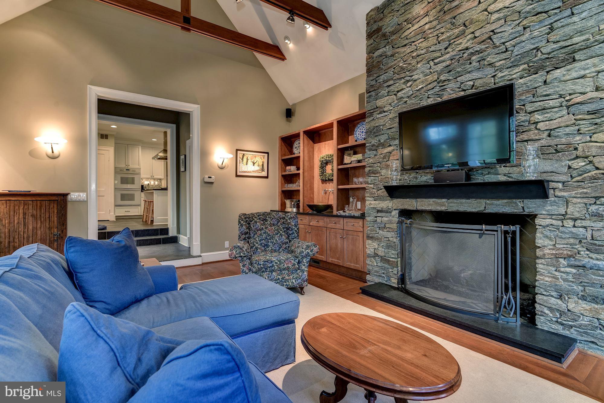 CHEVY CHASE - Residential