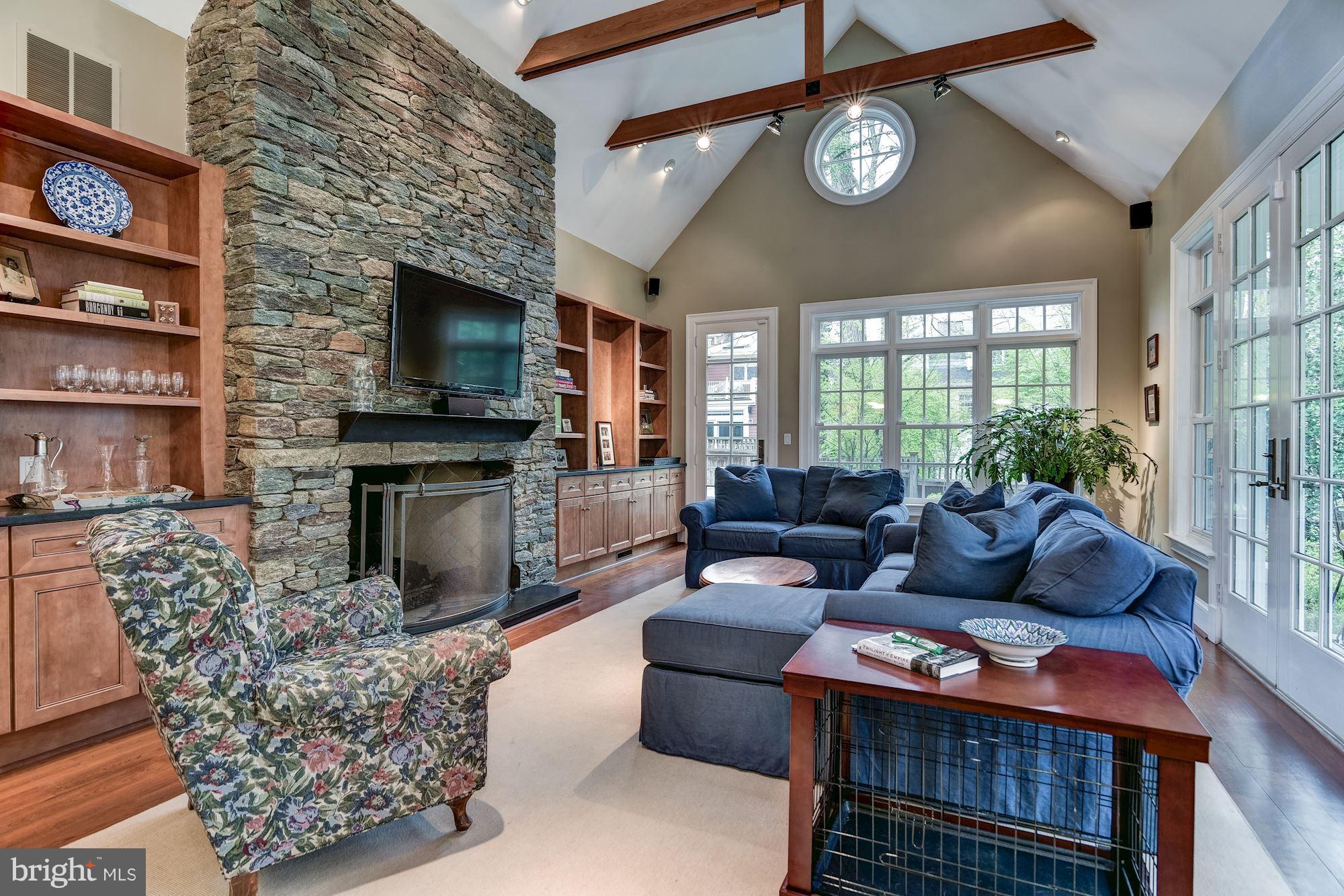 CHEVY CHASE - Residential