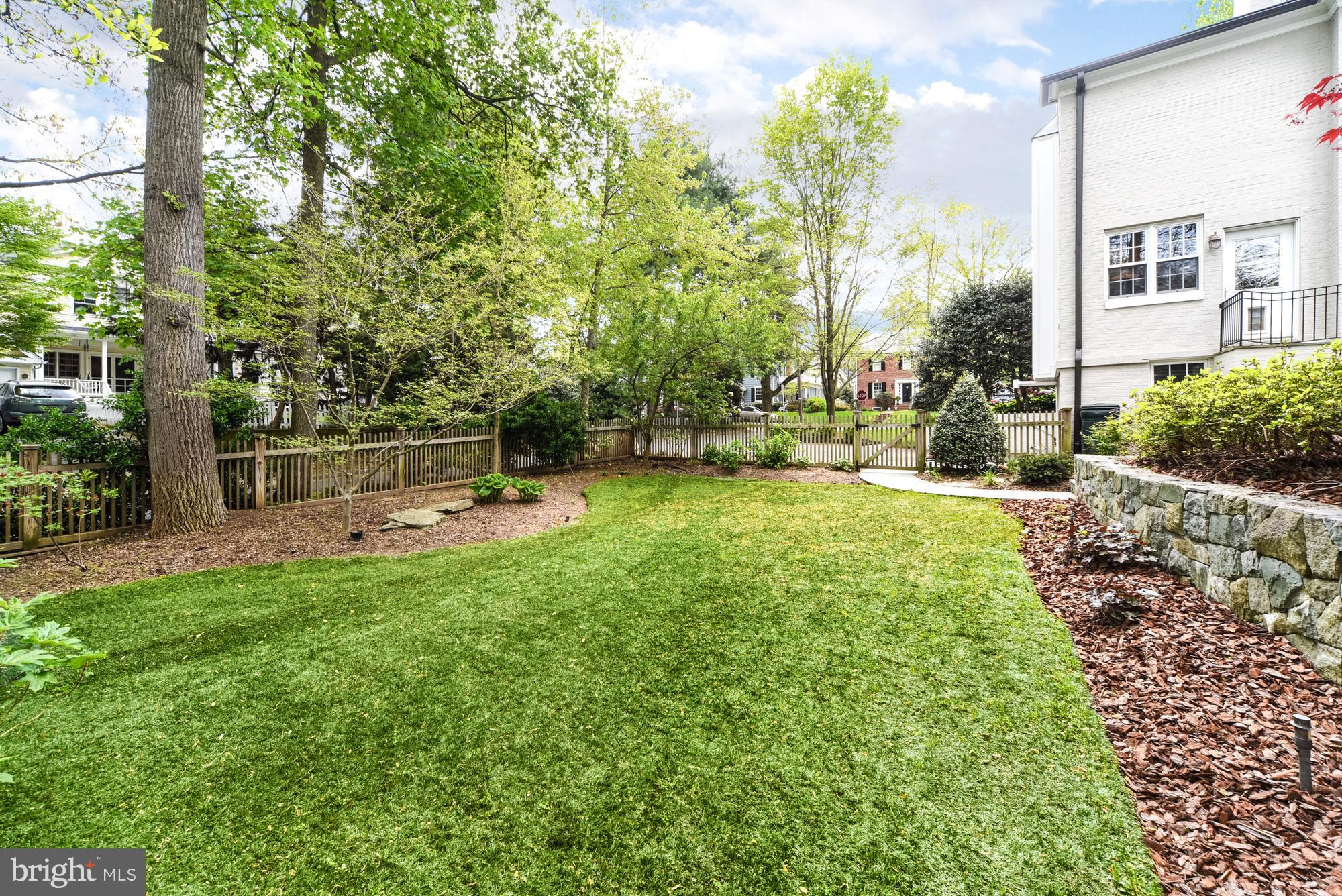 CHEVY CHASE - Residential