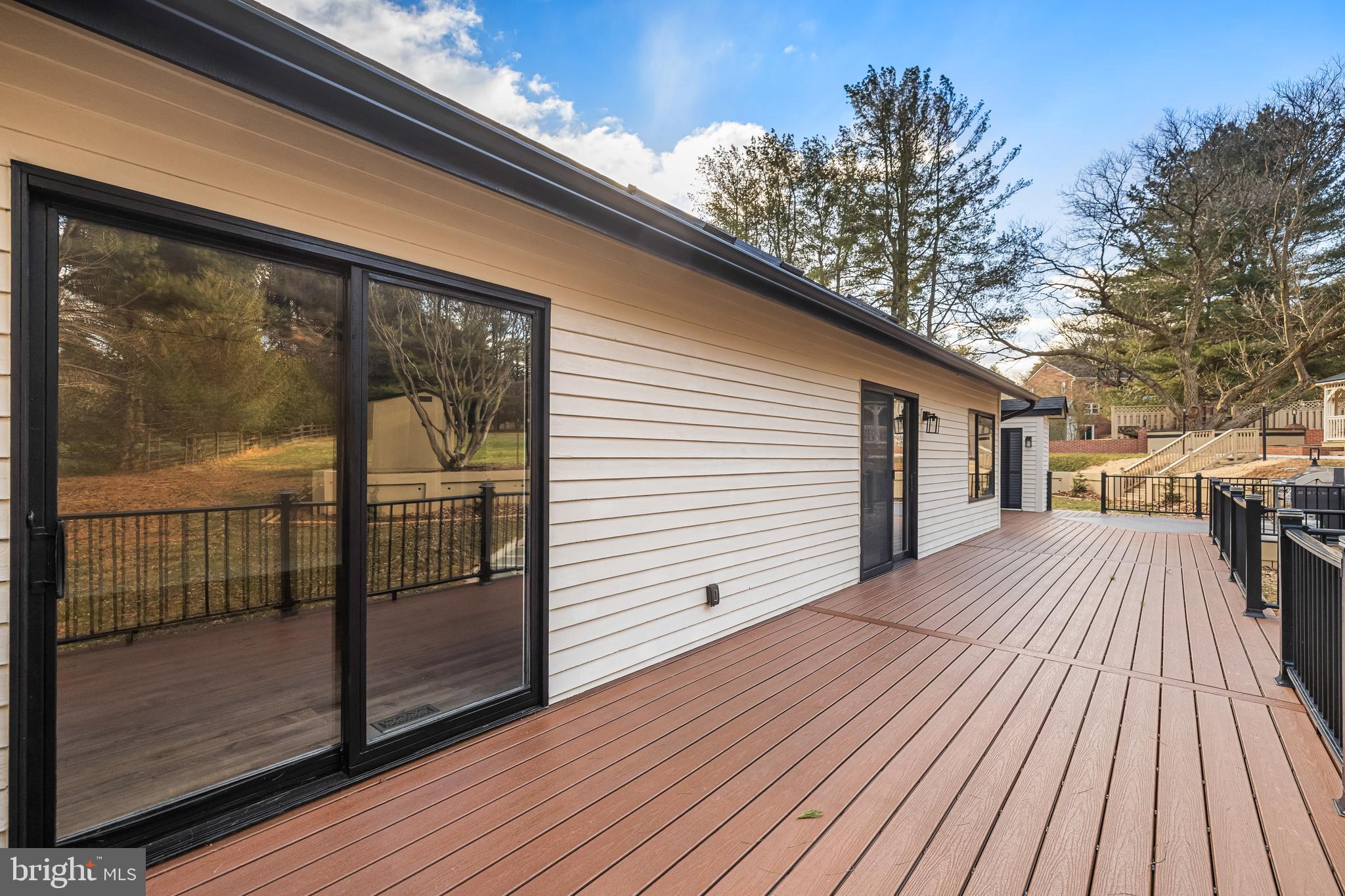 LAURELFORD - Residential