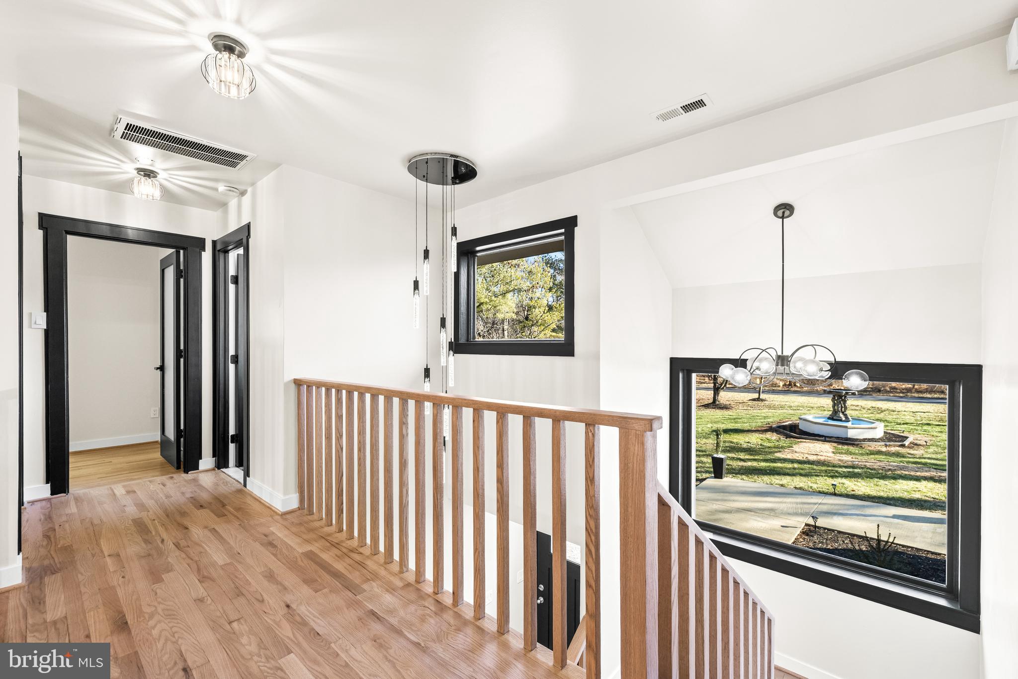 LAURELFORD - Residential