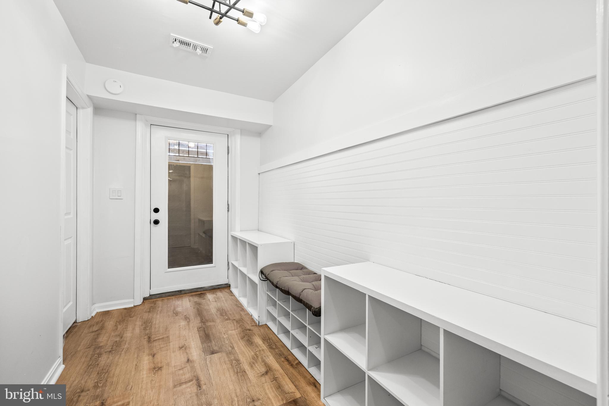 LAURELFORD - Residential