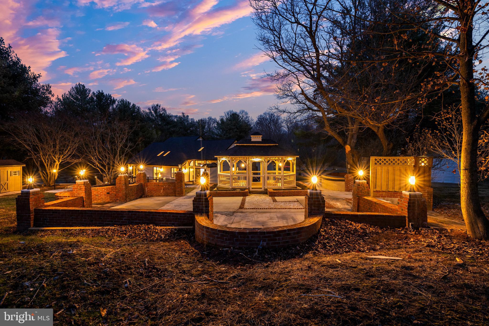 LAURELFORD - Residential