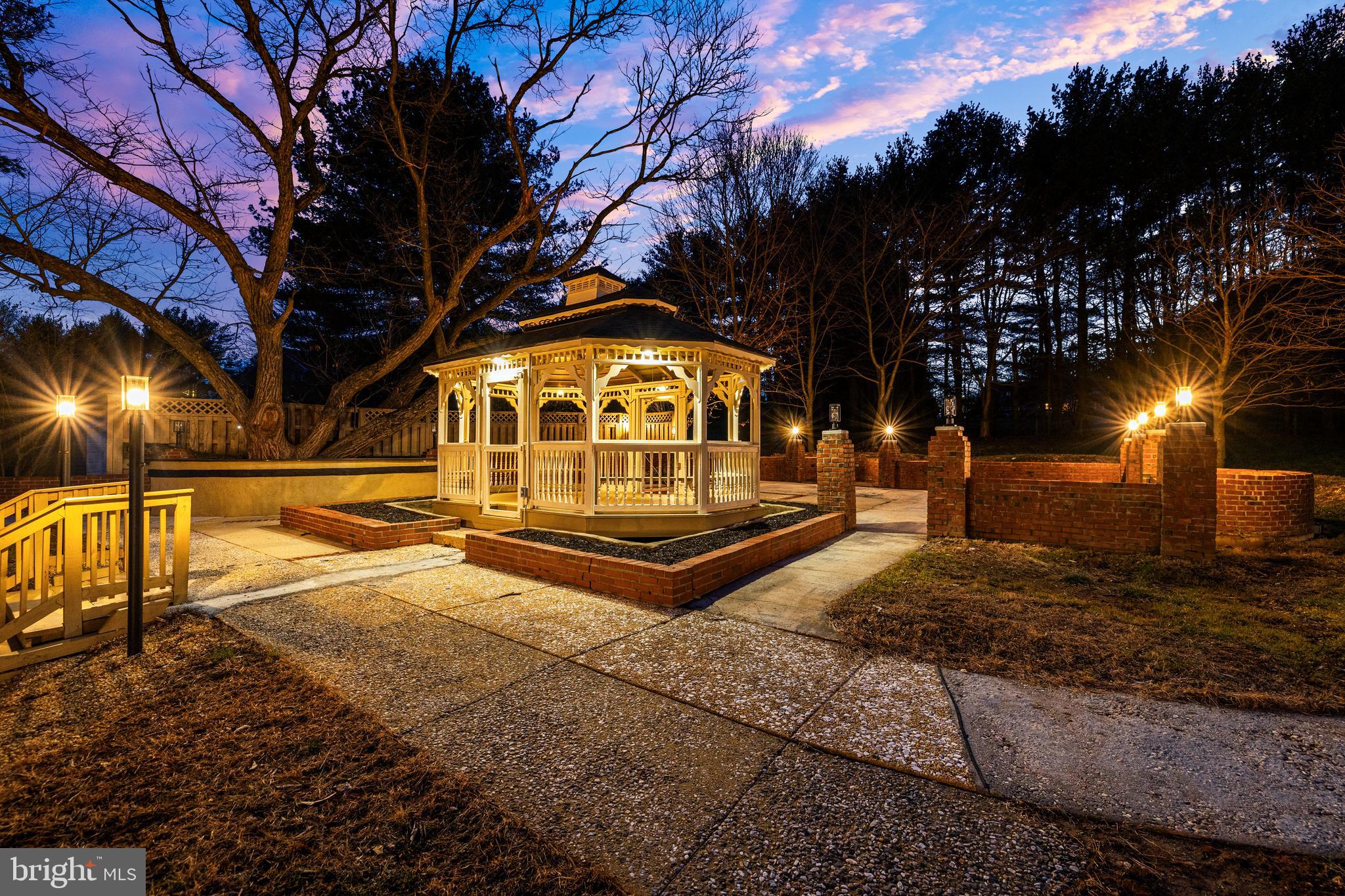 LAURELFORD - Residential