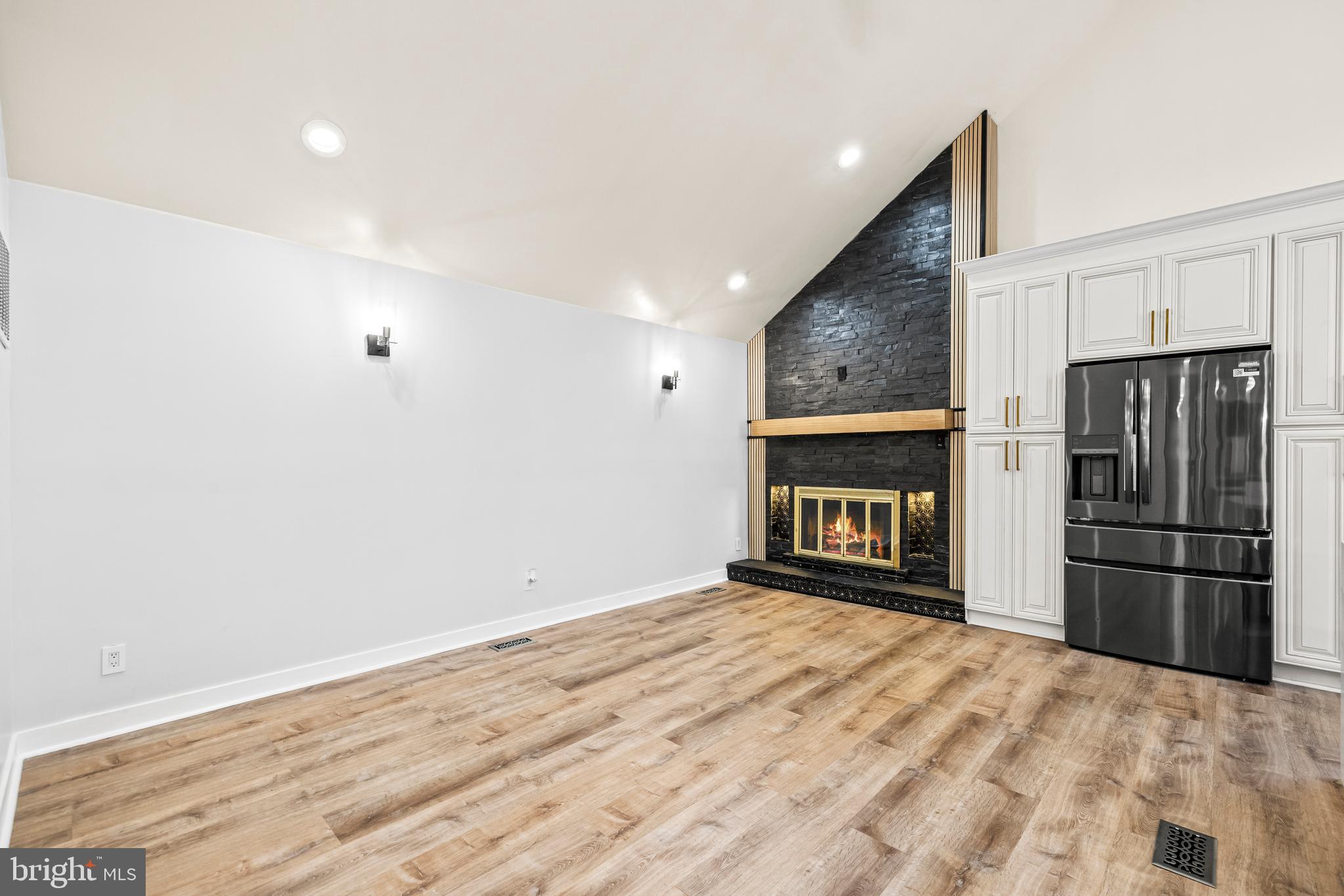 LAURELFORD - Residential