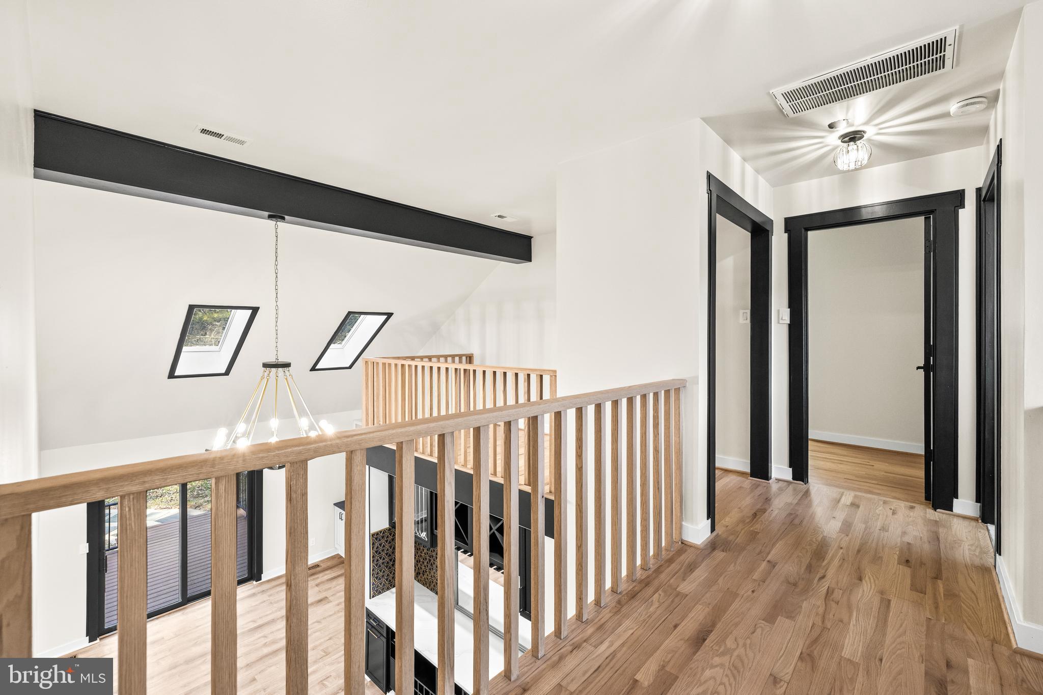 LAURELFORD - Residential