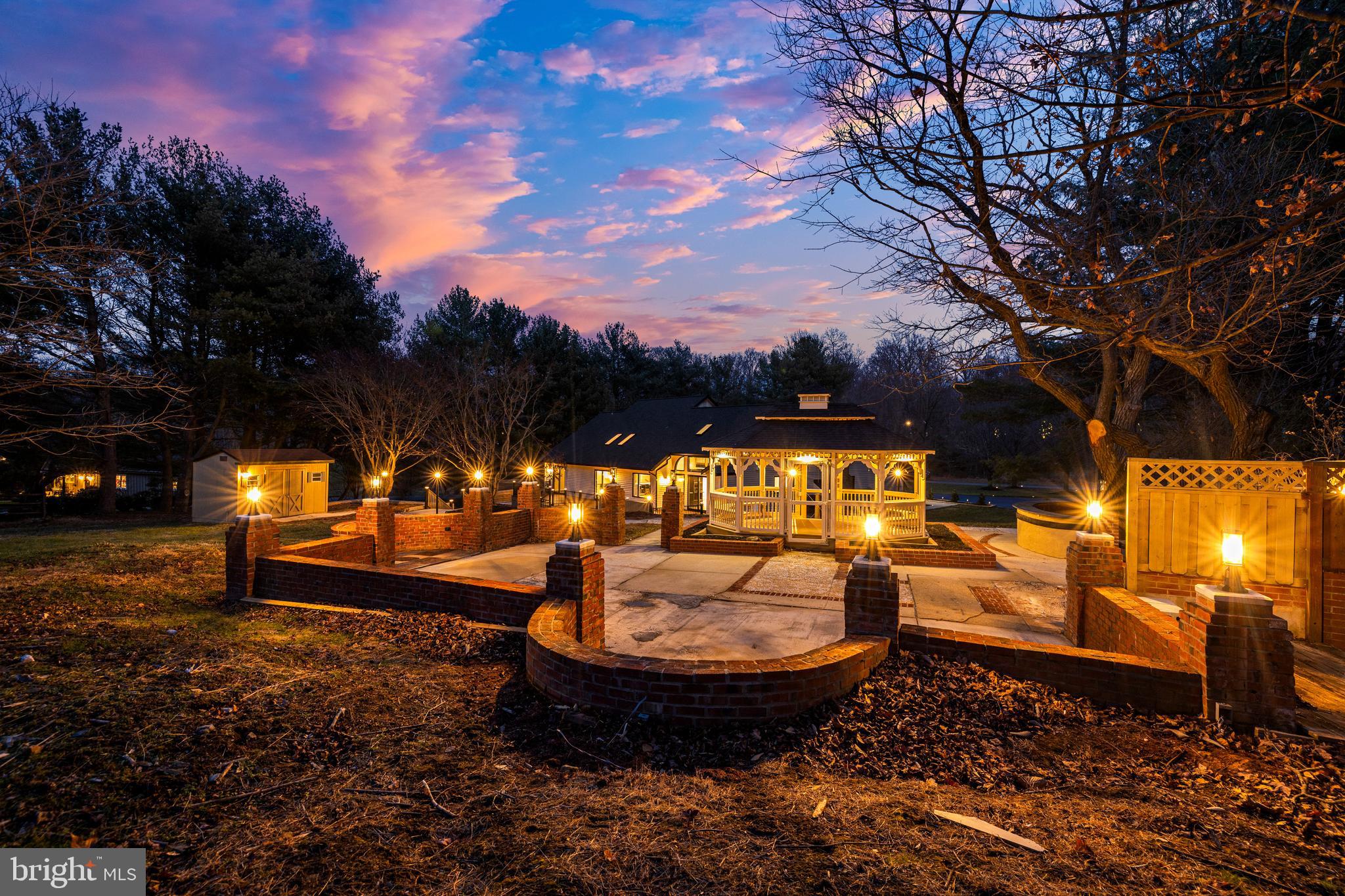 LAURELFORD - Residential