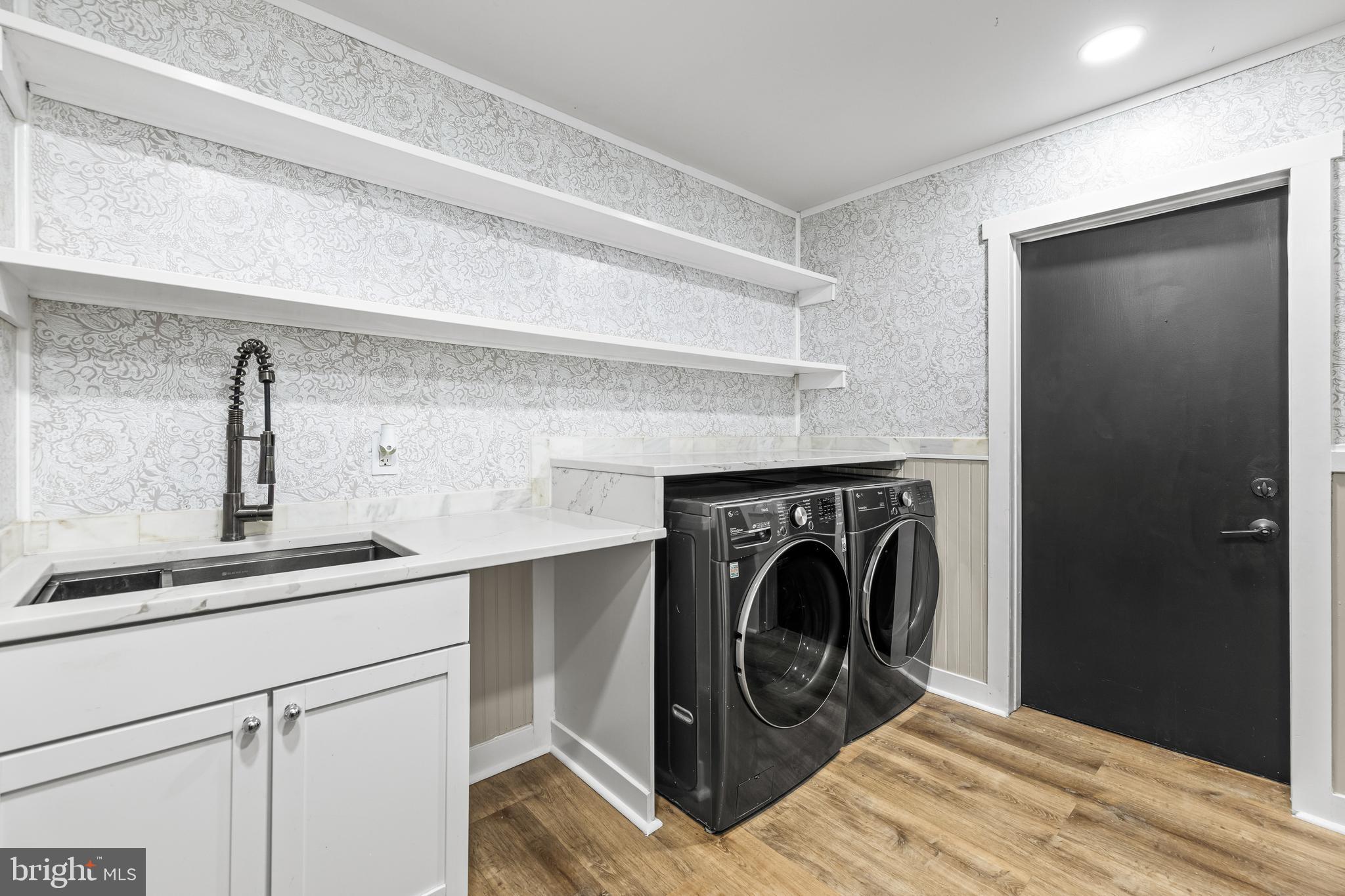 LAURELFORD - Residential