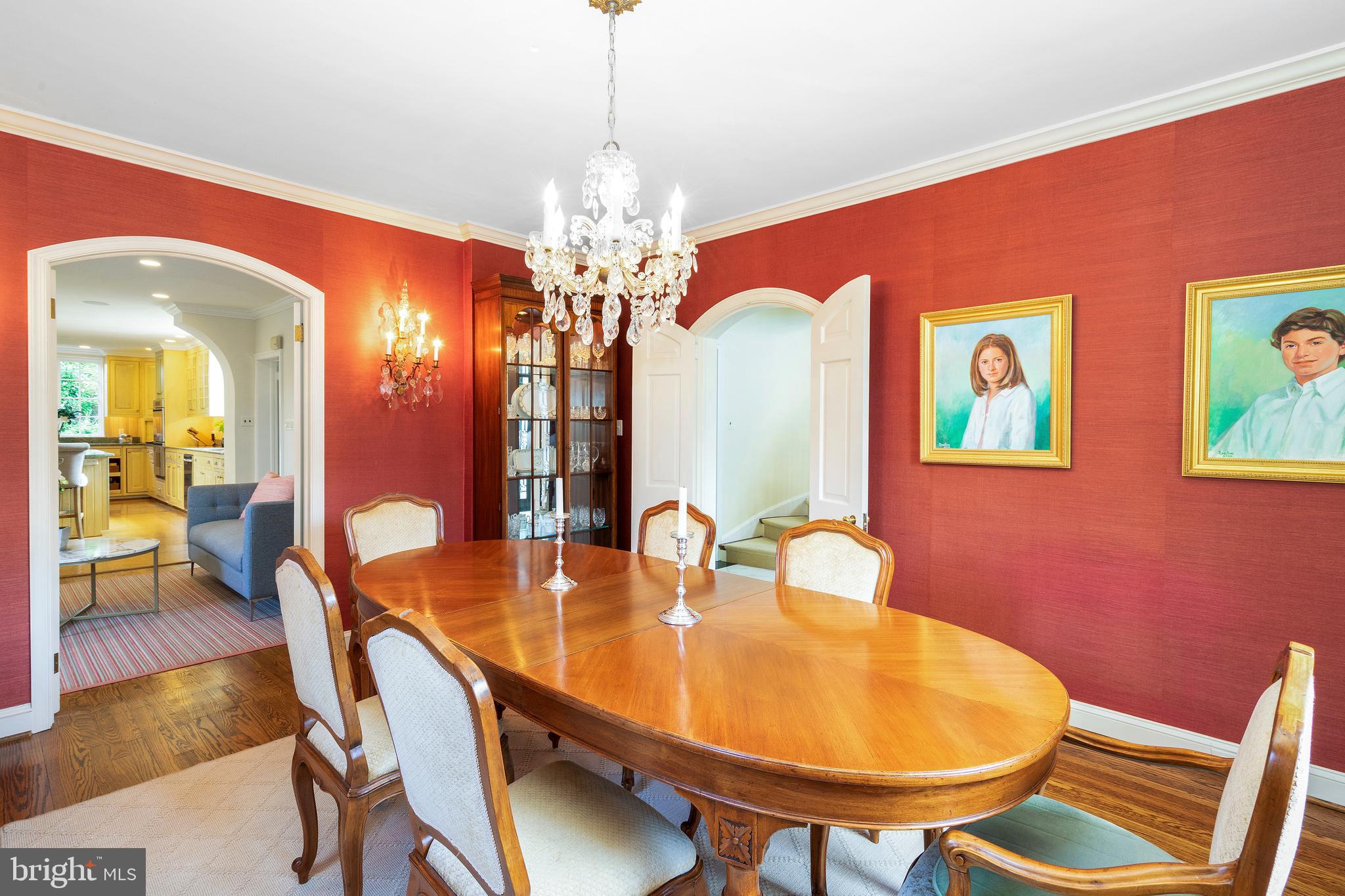 CHESTNUT HILL - Residential