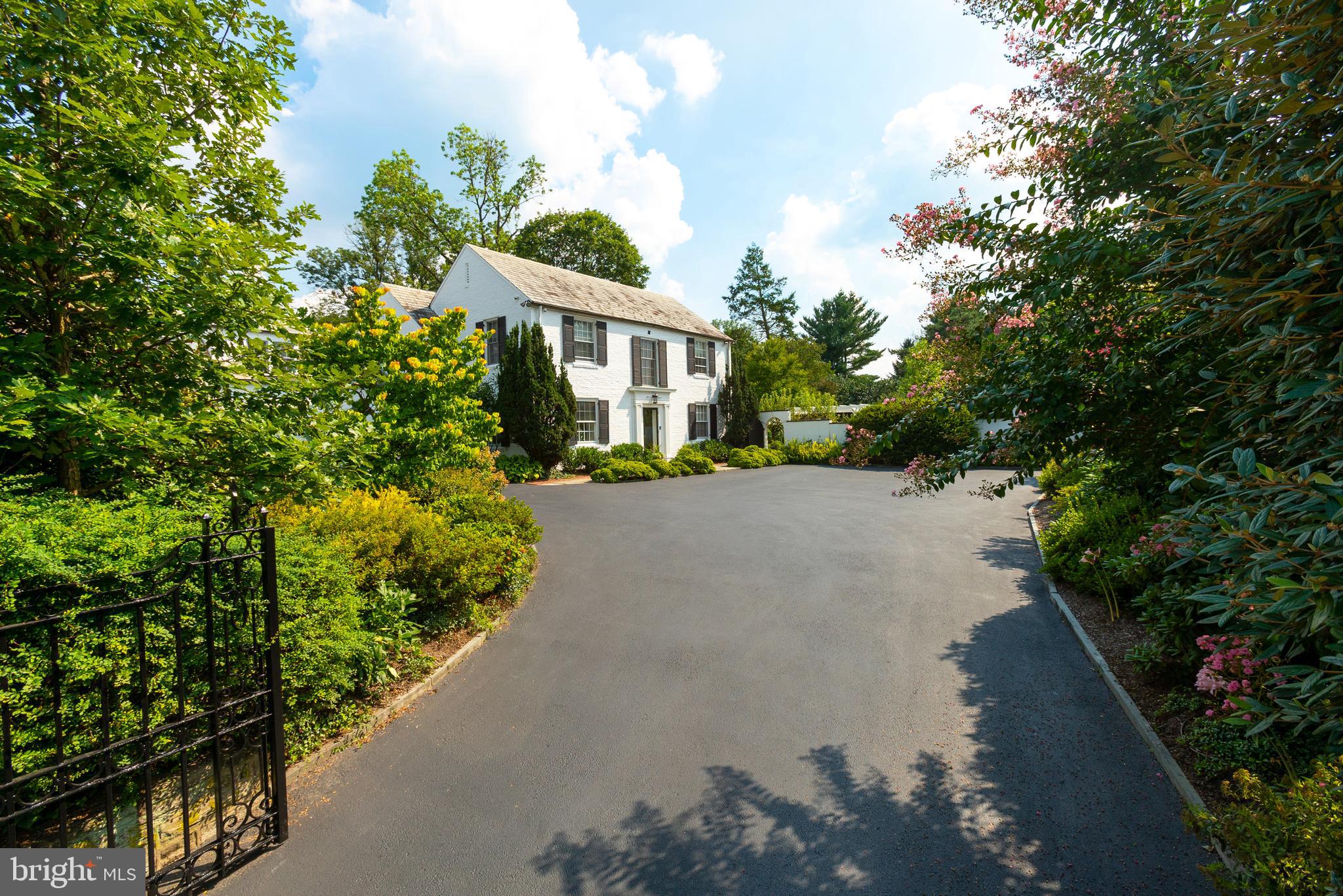 CHESTNUT HILL - Residential