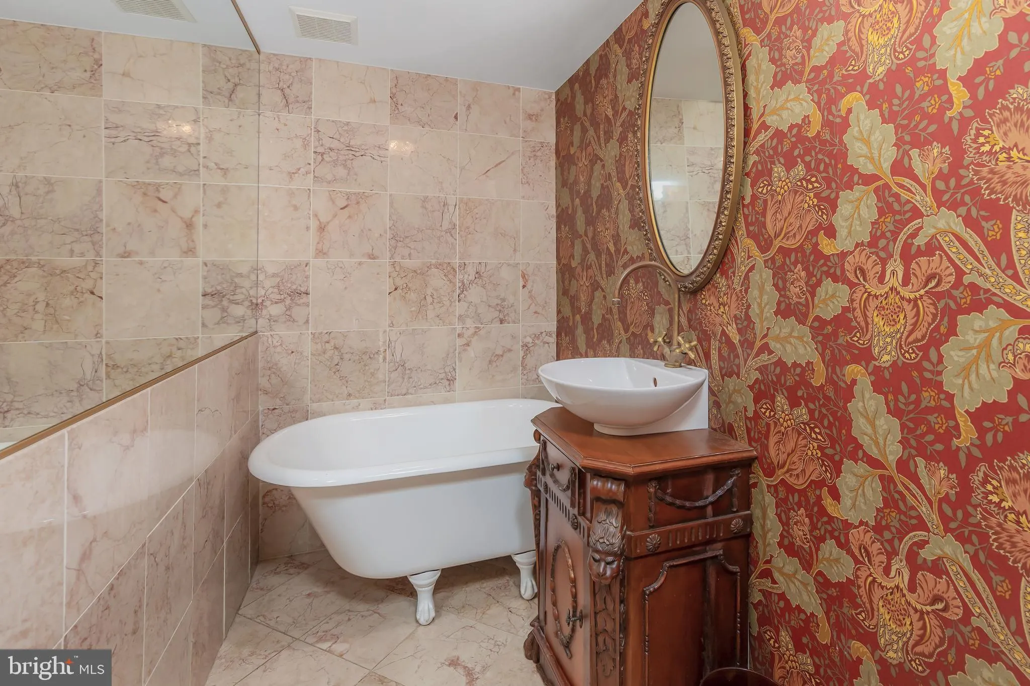 Philadelphia, Pennsylvania 19106, United States, 4 Bedrooms Bedrooms, ,3 BathroomsBathrooms,Residential,Active,32777