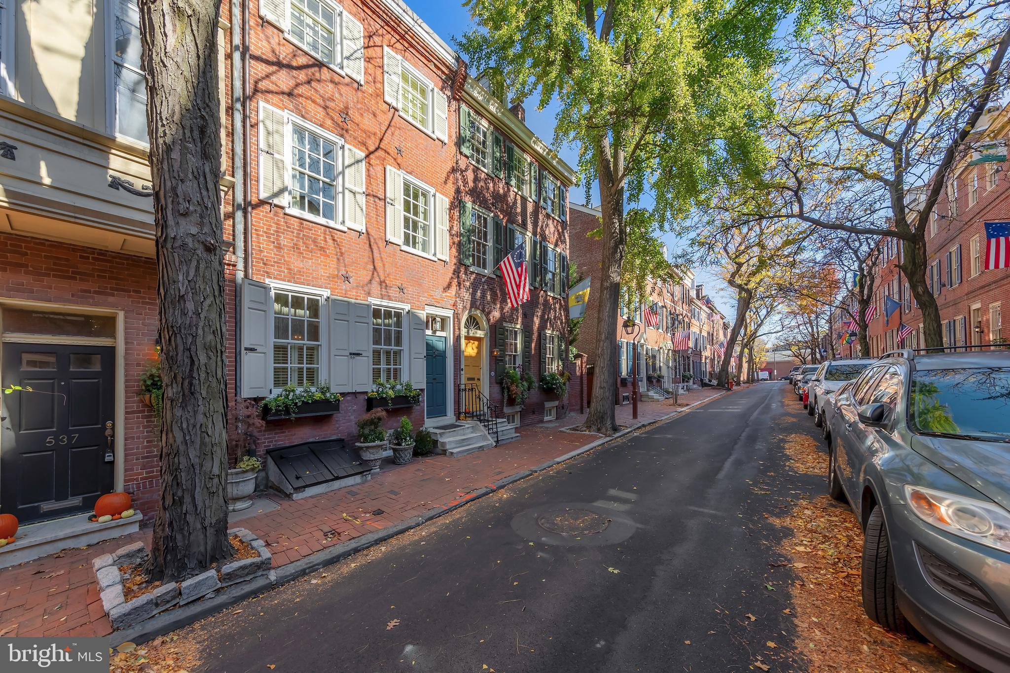 SOCIETY HILL - Residential