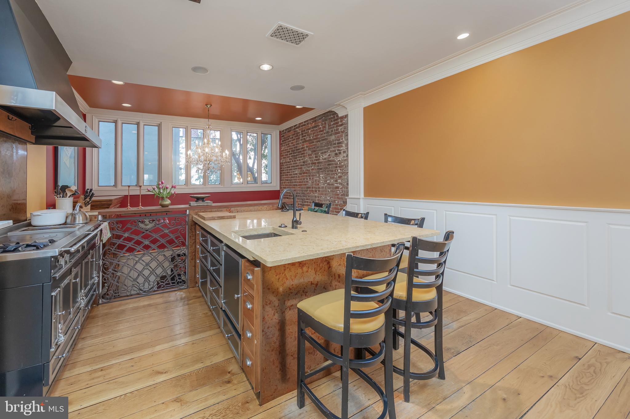 SOCIETY HILL - Residential