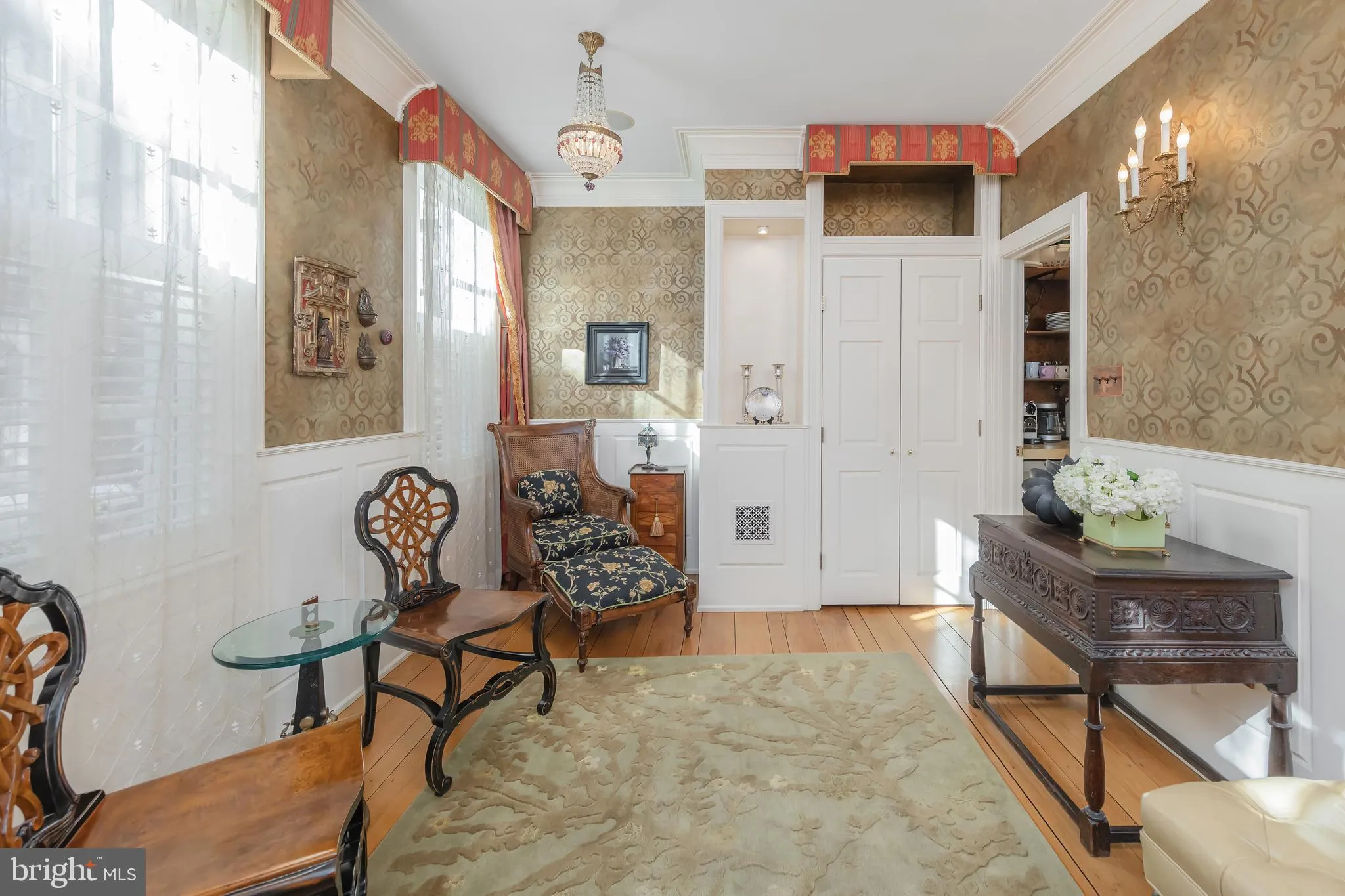Philadelphia, Pennsylvania 19106, United States, 4 Bedrooms Bedrooms, ,3 BathroomsBathrooms,Residential,Active,32777