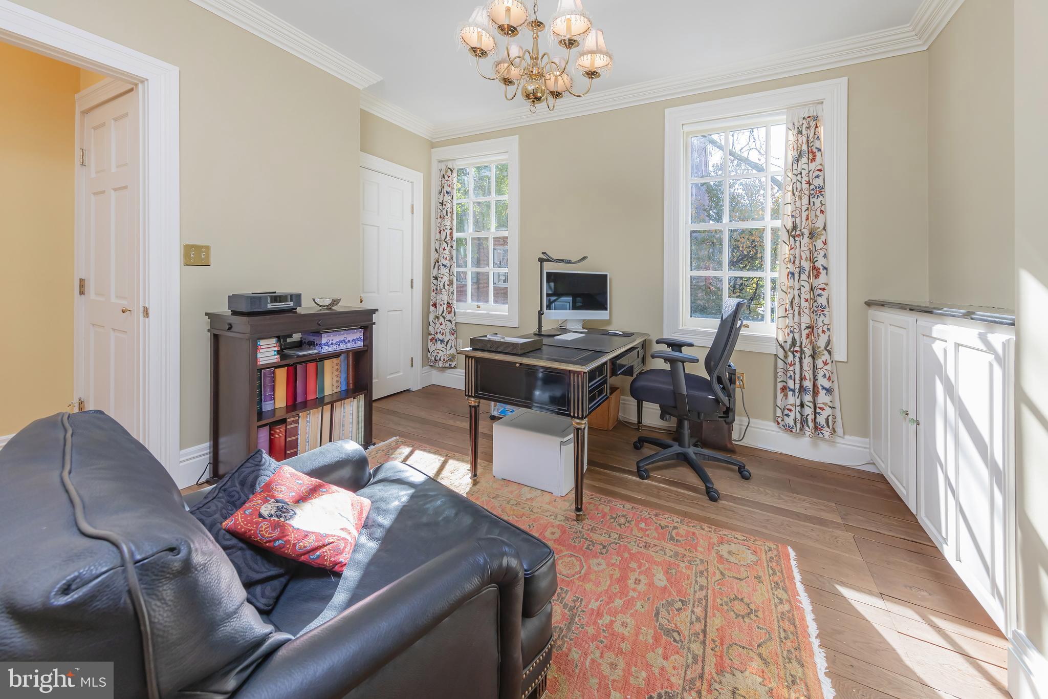 SOCIETY HILL - Residential