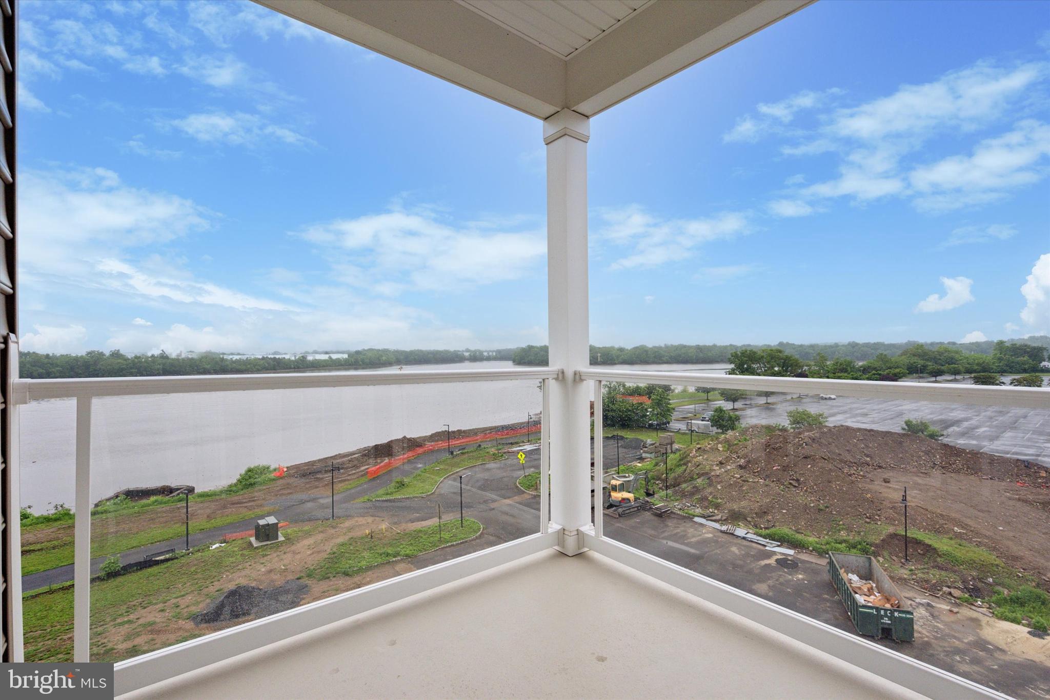 RADCLIFFE COURT - Residential