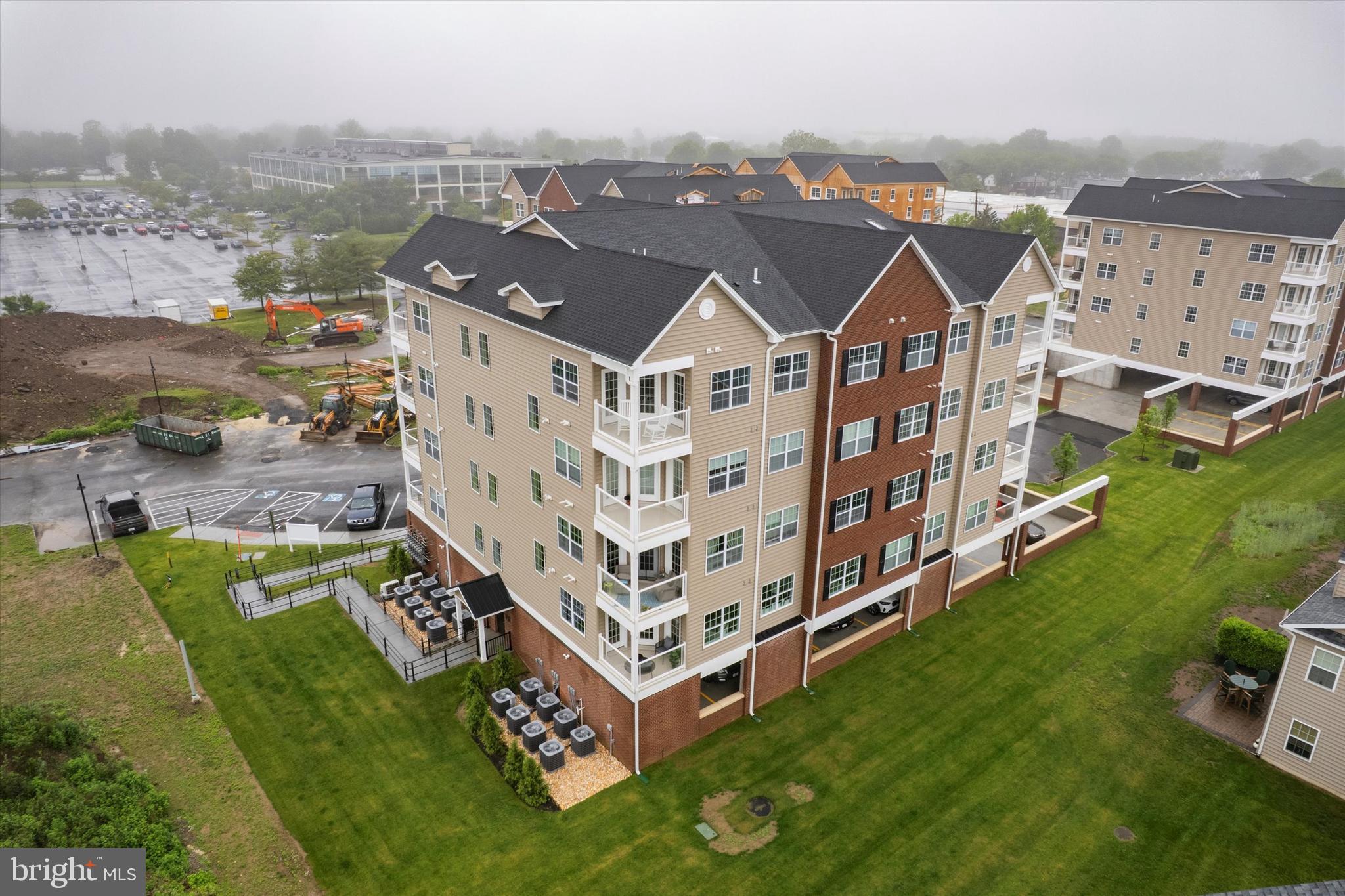 RADCLIFFE COURT - Residential