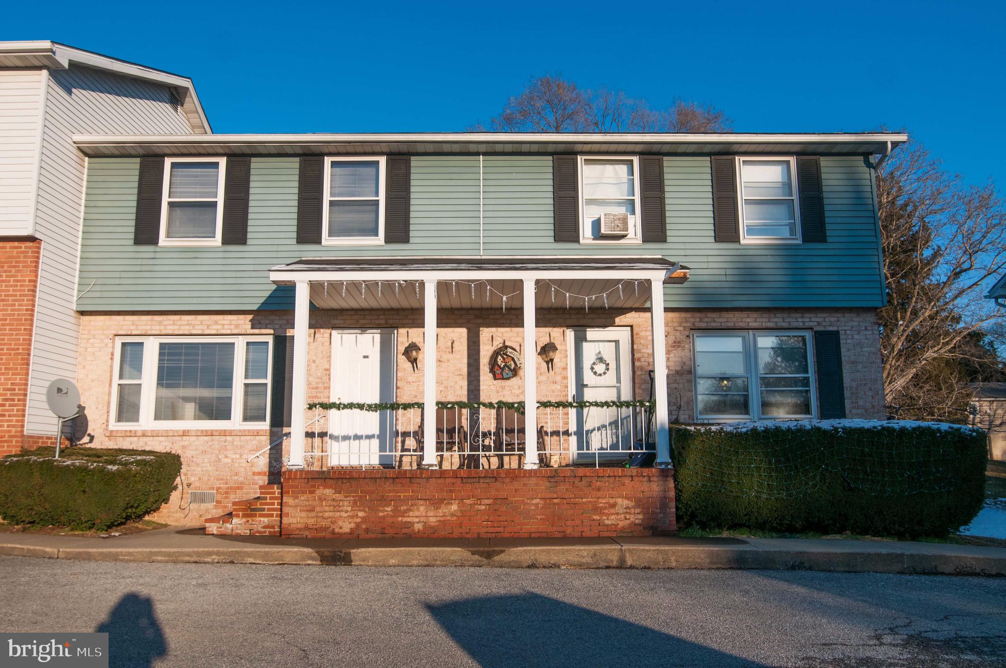 Charming 2 bedroom, 1.5 bathroom townhome in Shenandoah Junction. Quiet neighborhood, midway between Charles Town and Shepherdstown and just a stone's throw from WV-9. Lots of natural light make this one a must see! No pets