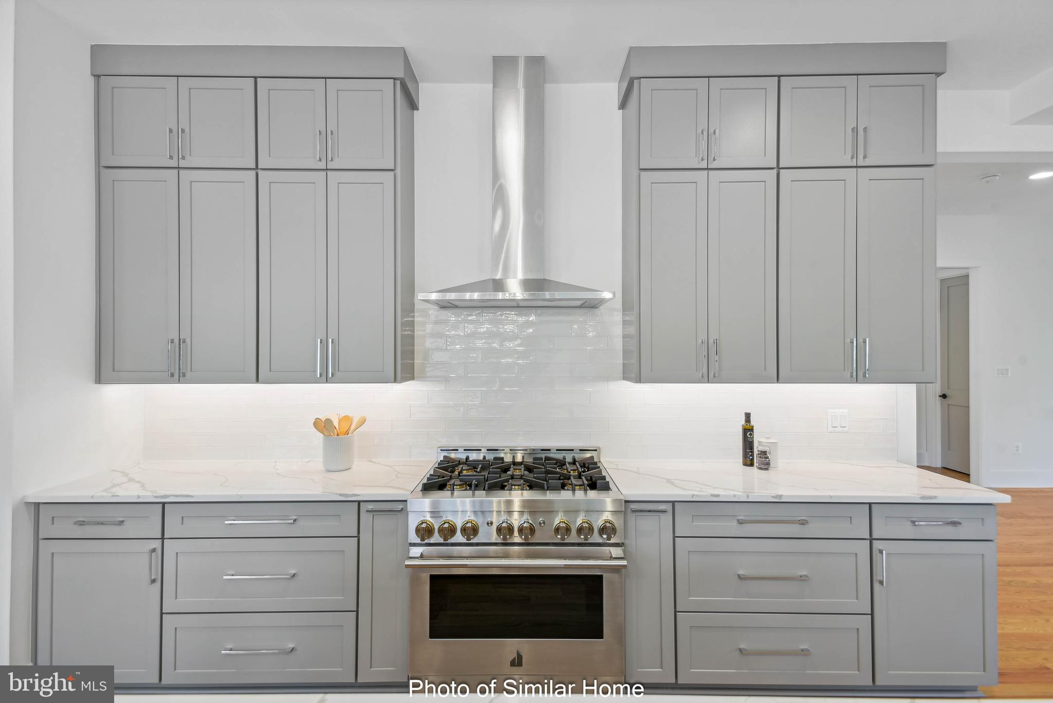 FALLS CHURCH - Residential