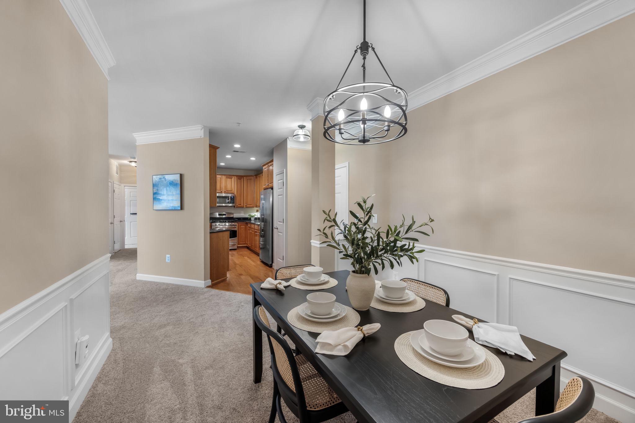 701 COBBLESTONE BOULEVARD 203 203
