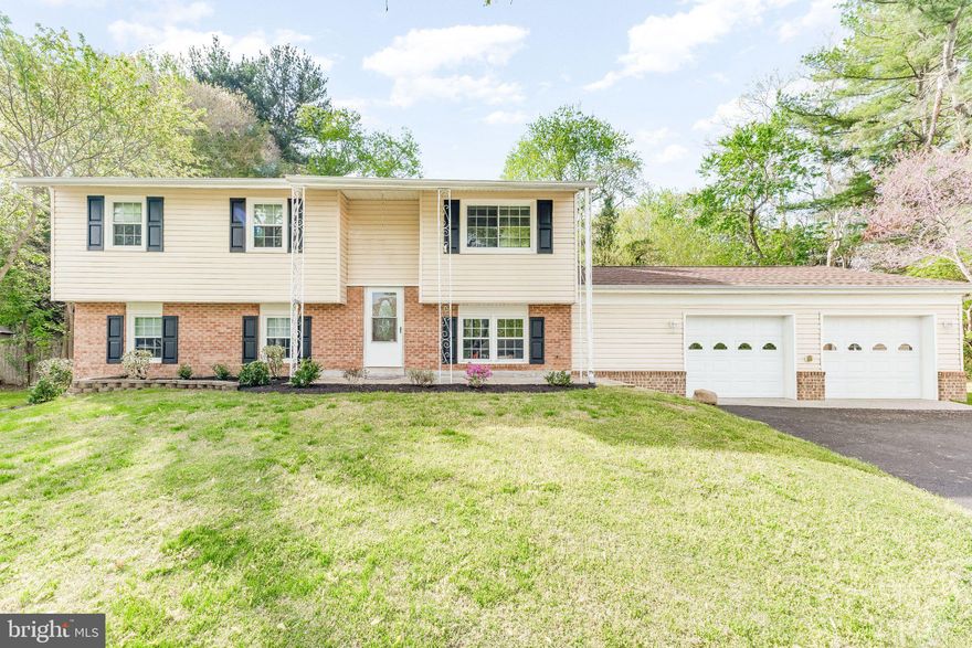 BRAND NEW PHOTOS.  Seller had the home professionally washed, professionally cleaned, installed a brand new driveway, had most of the main level painted, replaced two light assemblies and a landscpaer to clean and redifne the beds for the new owner.   This is a large split foyer with a newer roof (2020) and a massive 2-car garage (See floor plan as it is oversized).  Property is in a cul-da-sac in northern Calvert close to JBA, DC, commuter routes and all that Dunkirk has to offer.  The kitchen and both baths have been updated/ refreshed over the last couple years.