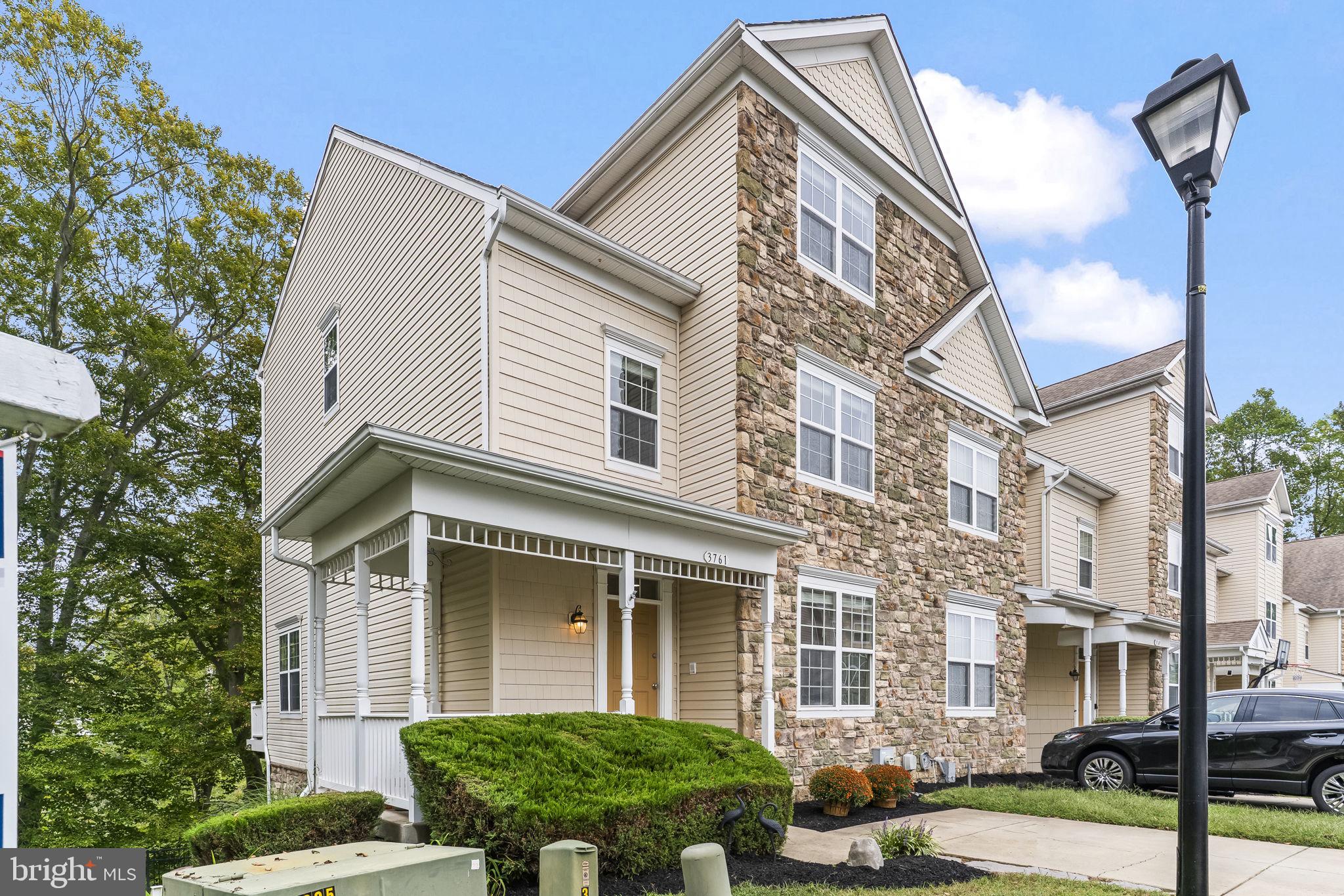 SAN FRANCISCO BY THE BAY - Residential