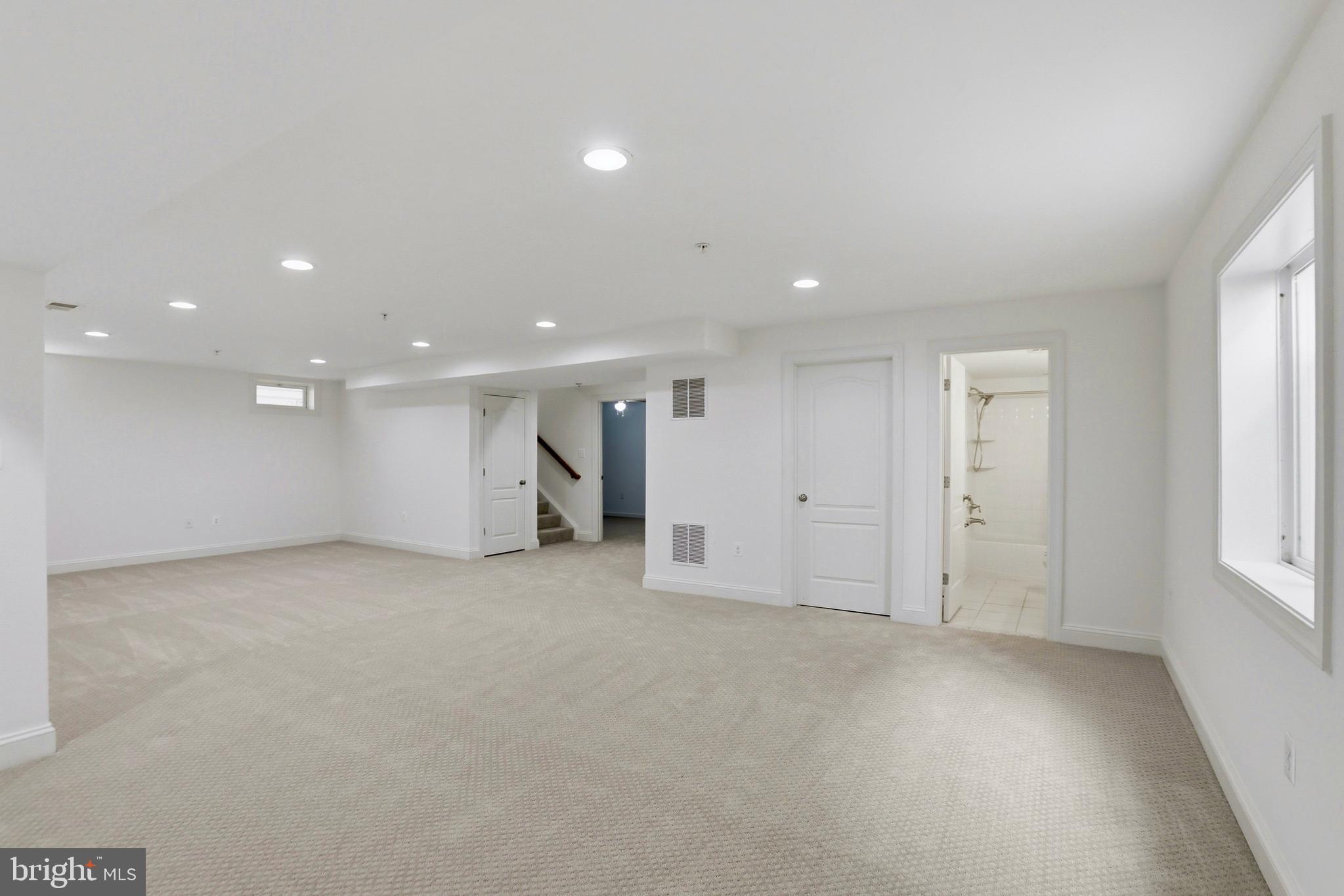 BRUNSWICK CROSSING - Residential